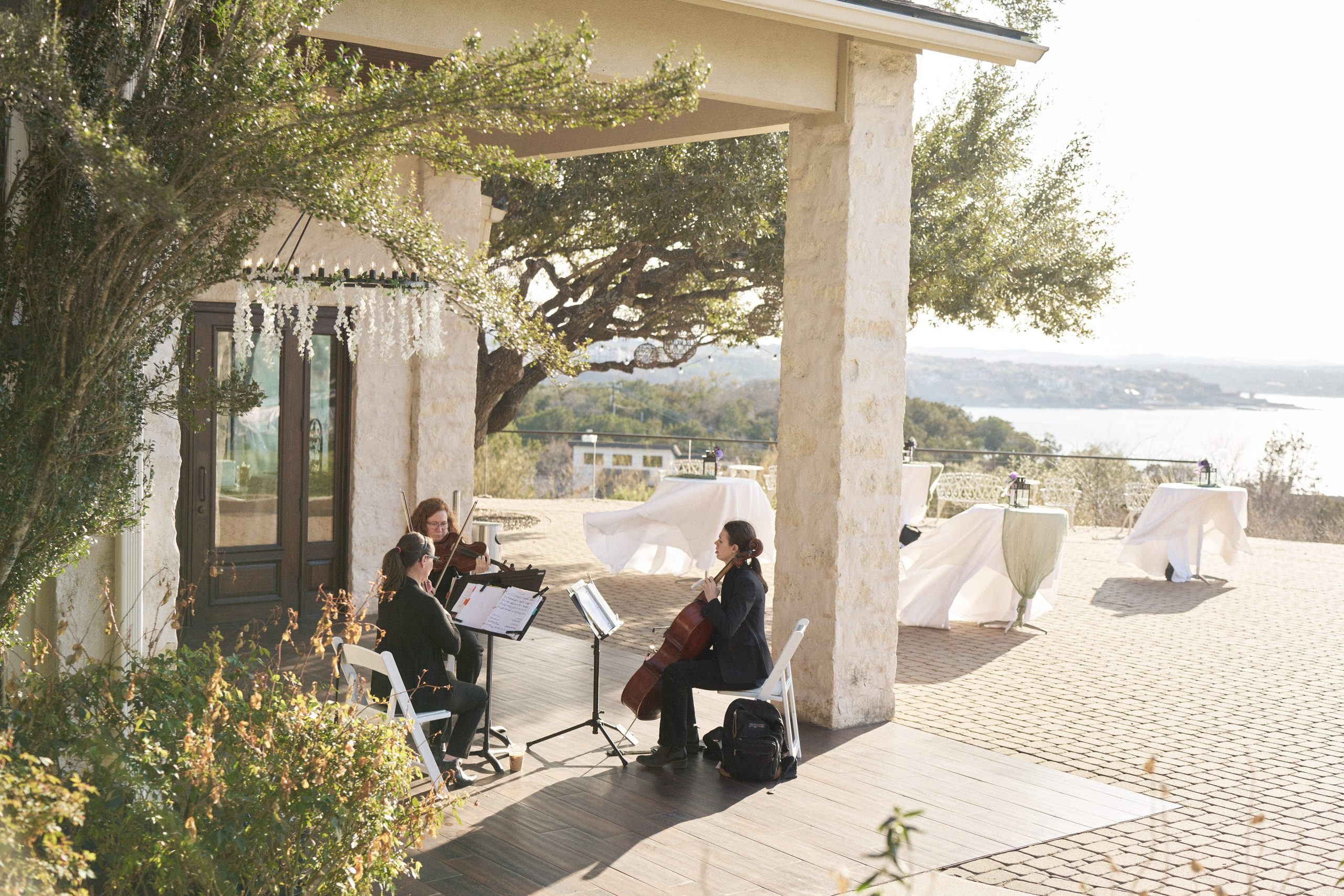 Kristine & Ryan, Austin, Vintage Villas. Alex Pedan photography