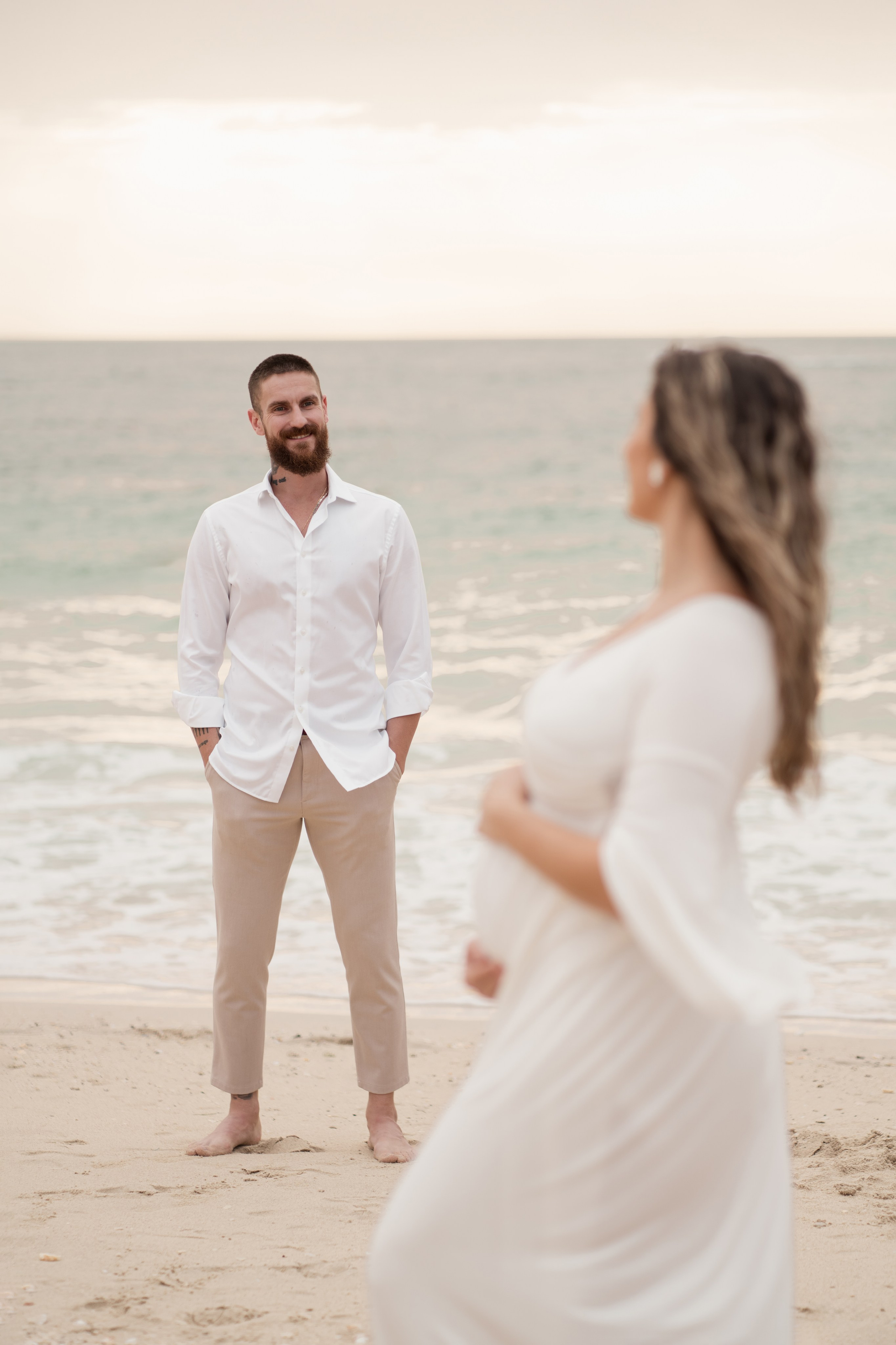 Wind, sand and new beginnings. Angela Iakovleva — Family Photographer in Dubai