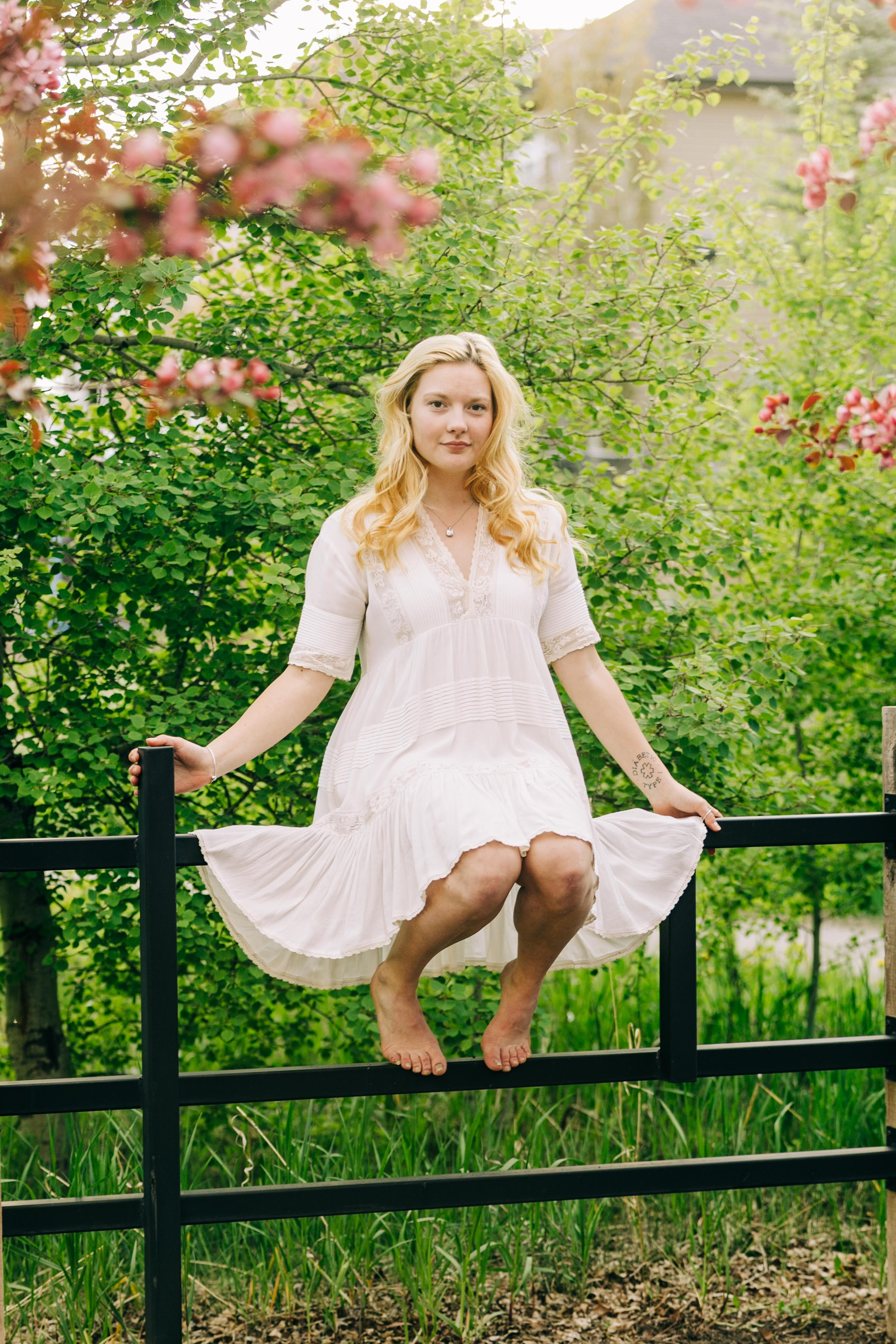 Leanne — Cherry Blossoms. Fotografía accesible en Calgary