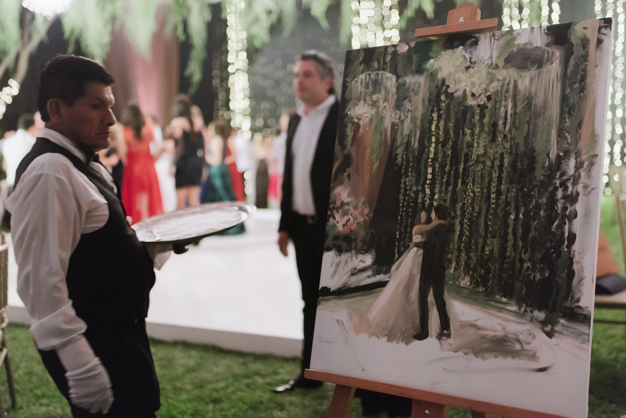 a man in a tuxed suit