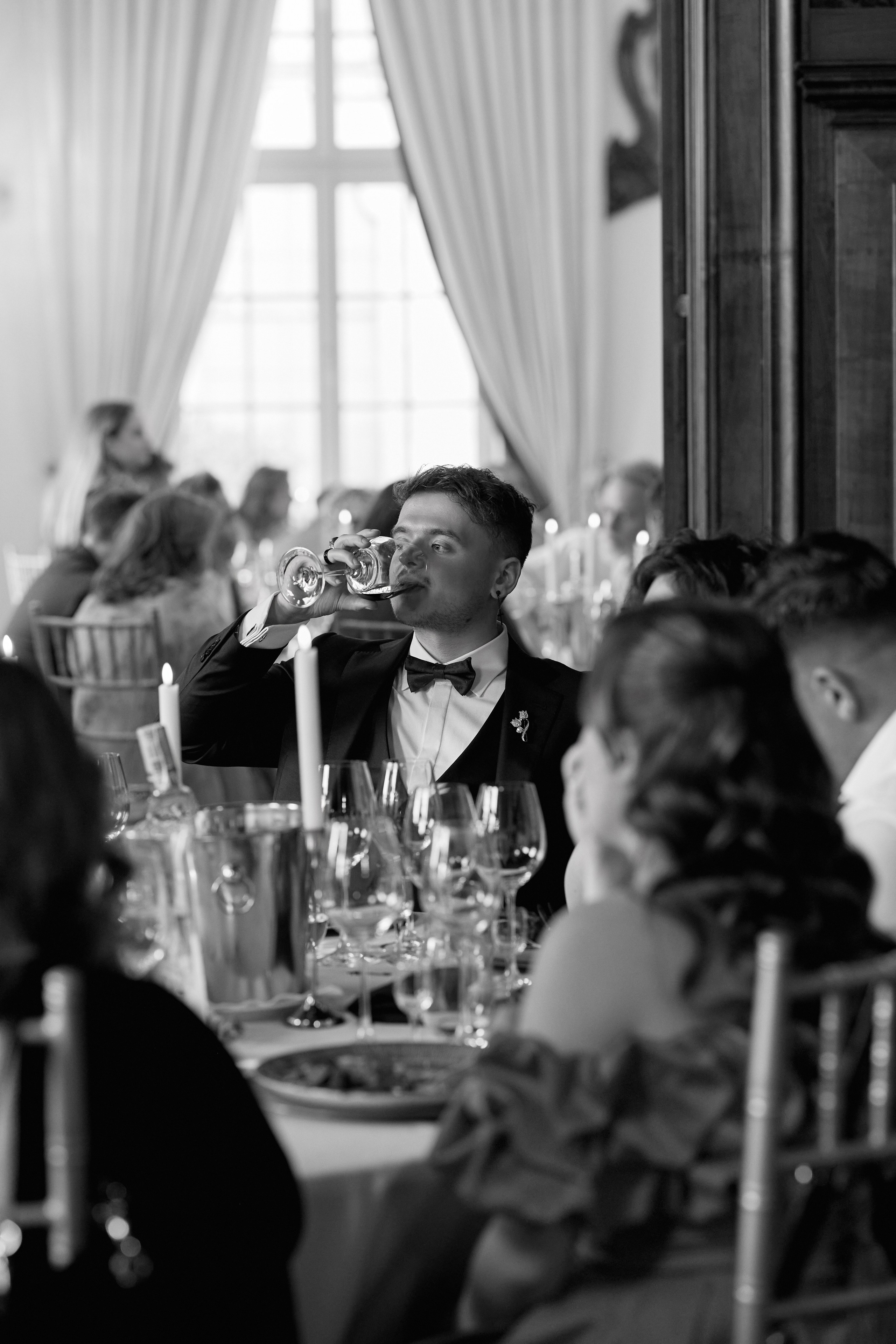 Wiktoria & Kacper. Pałac Goetz. Fotograf ślubny i rodzinny w Krakowie Yana Klymova