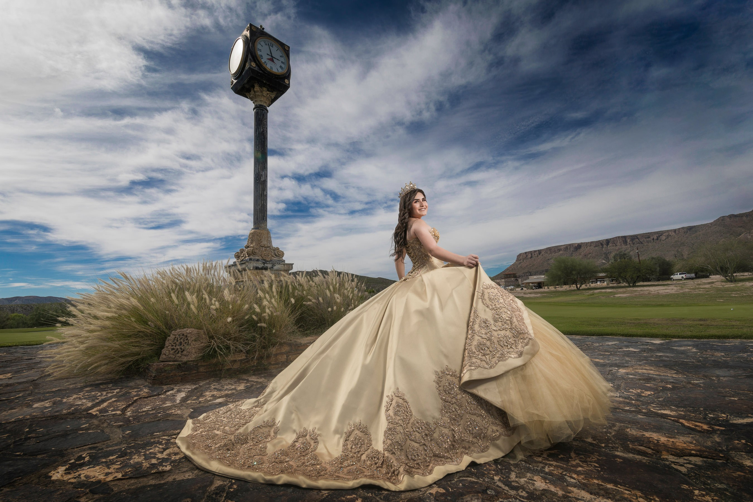 Quinceañeras. Professional Photographer in Chihuahua, Mexico — Alex Mendoza