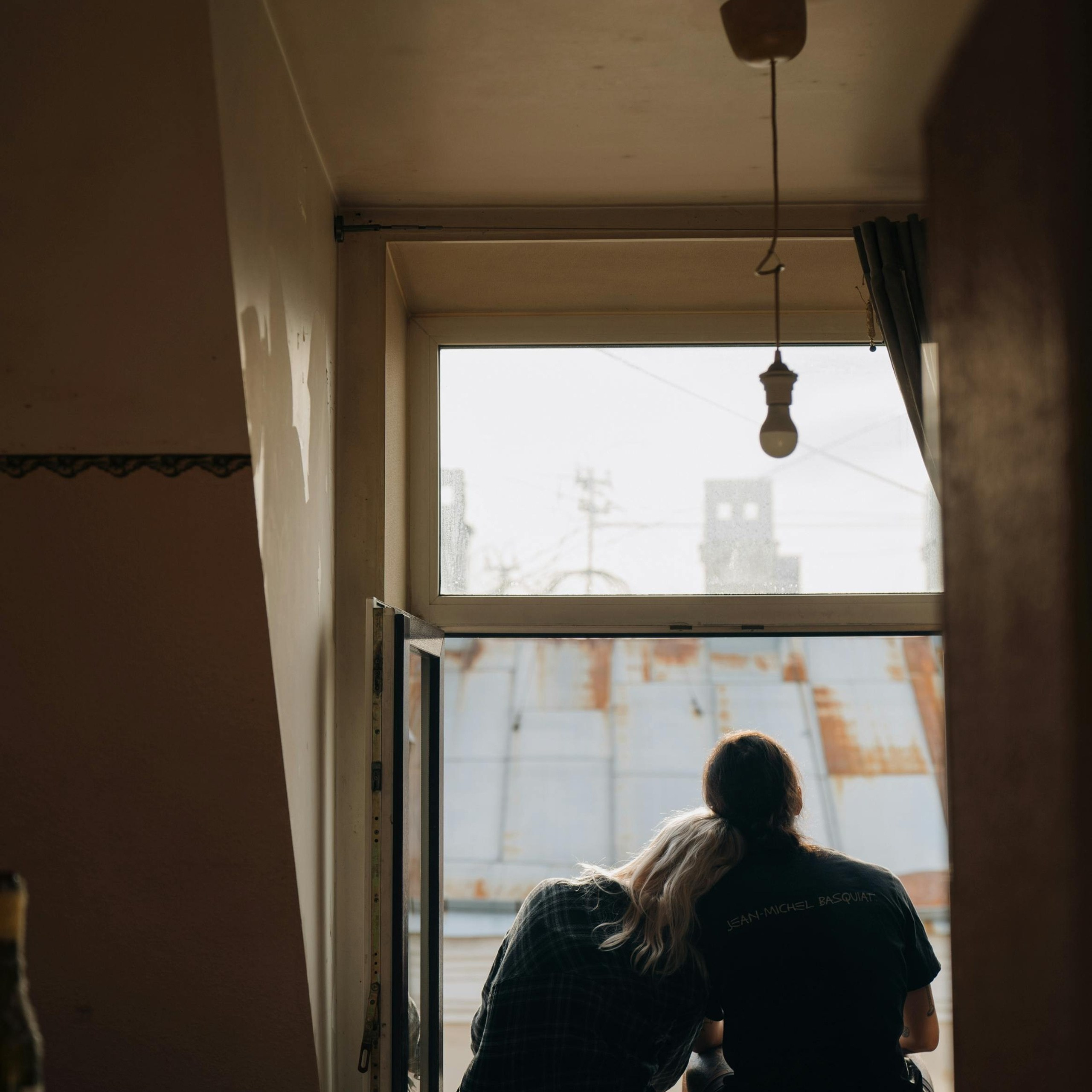 Creative piano photoshoot for couples. Alice Bell — Wedding photographer in New York