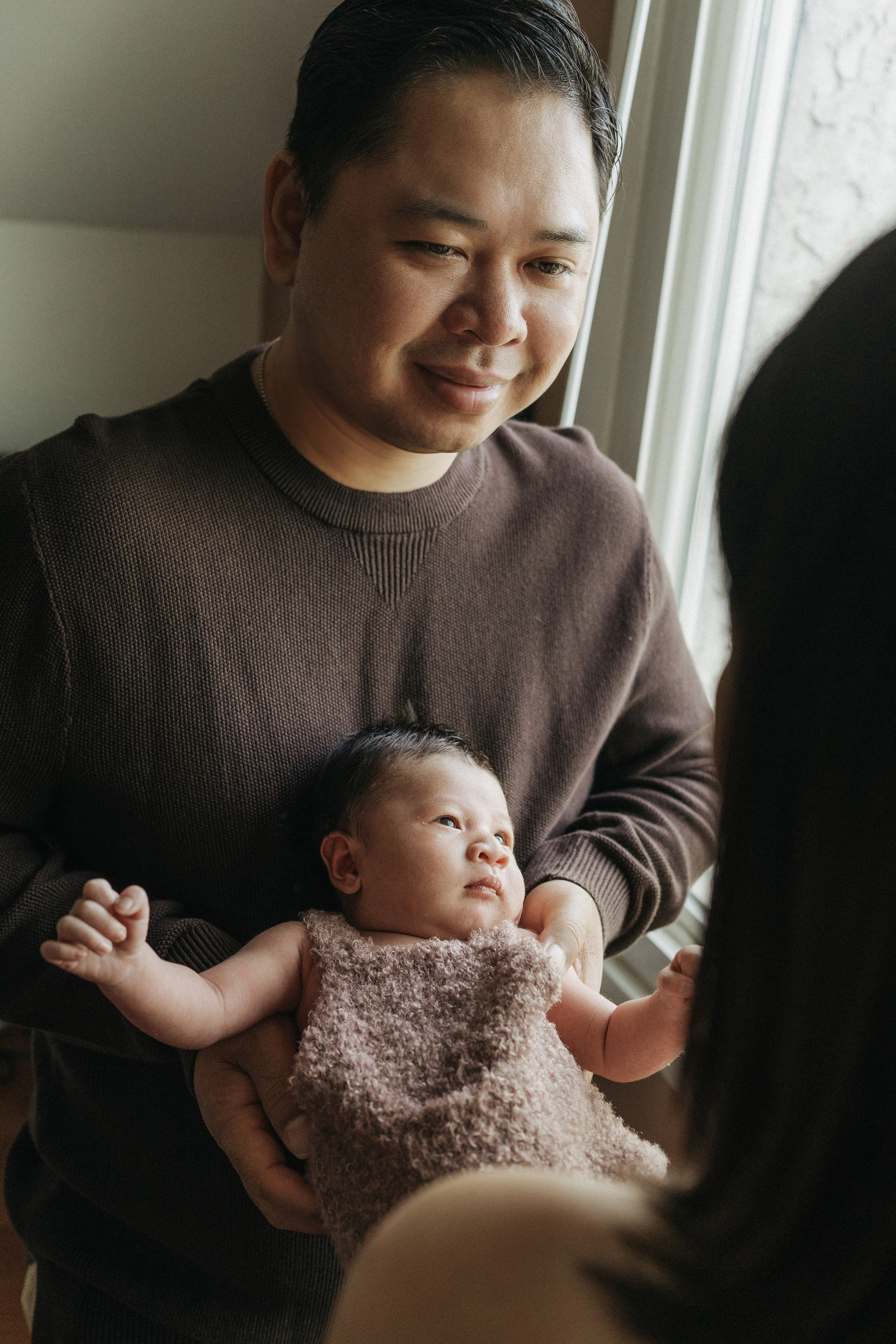 Full Family Newborn Photography – Love, Warmth & Connection. Alisa Tant — Family and newborn photographer Bucks County, Montgomery county, Philadelphia, NJ