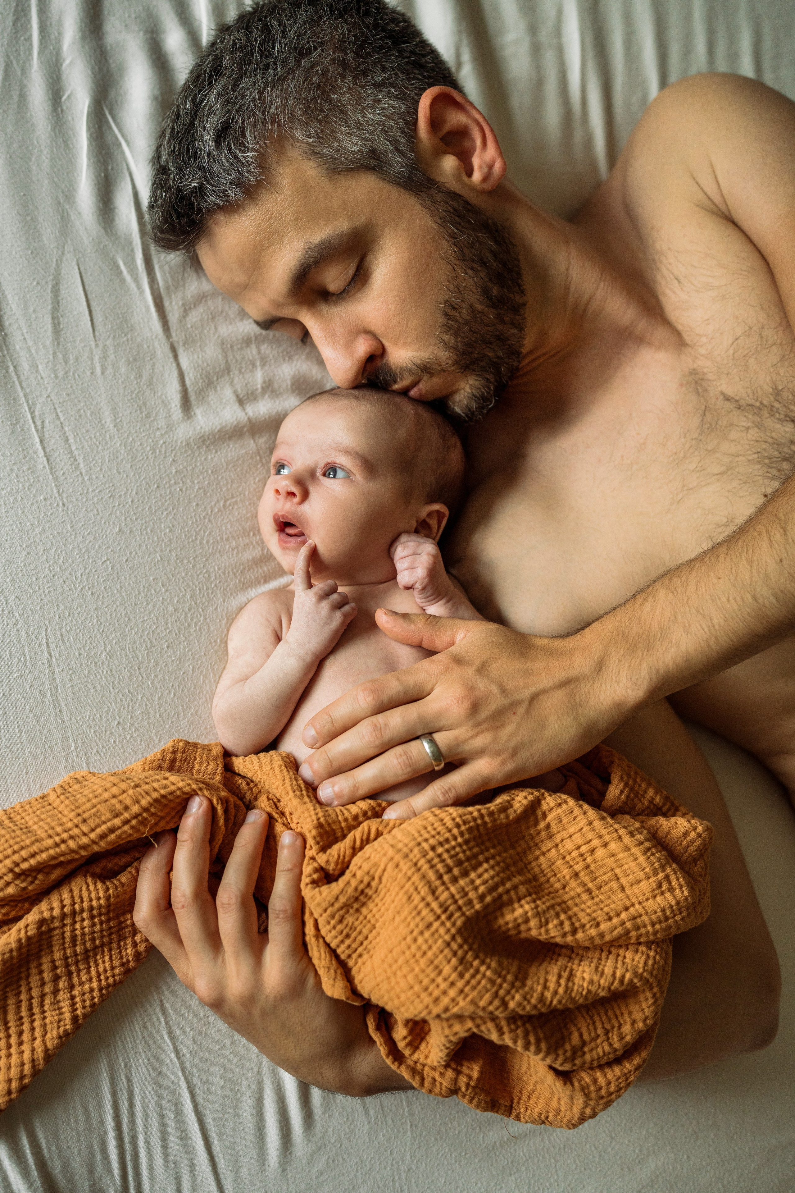 Minimalist Newborn Photography – Timeless & Elegant. Alisa Tant — Family and newborn photographer Bucks County, Montgomery county, Philadelphia, NJ