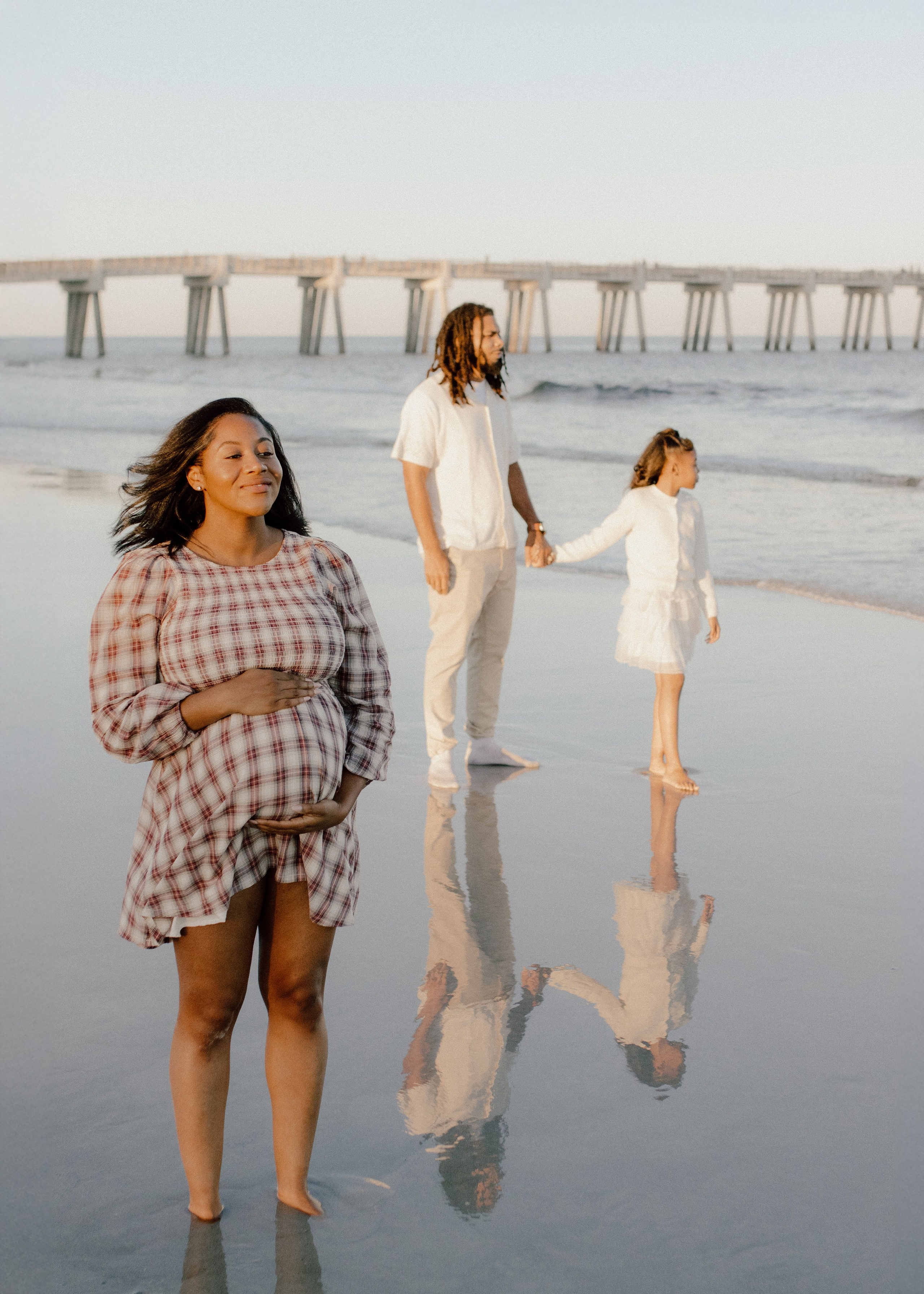 Christy’s Maternity at Jacksonville Beach. Portrait and couples photographer in Florida, Valeriia Honcharova