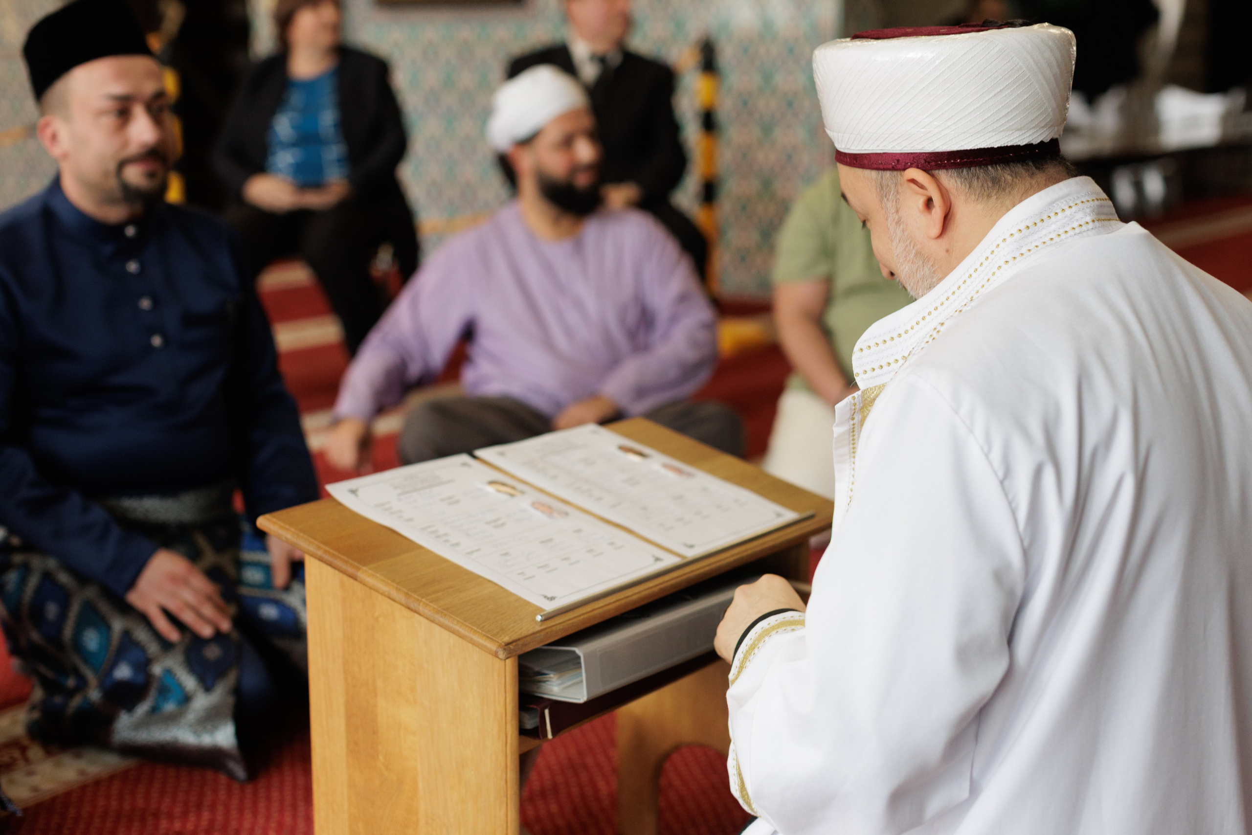 Hochzeitsfotografie in der Zentralmoschee Hamburg | Interkulturelle Harmonie & Architektonische Schönheit. Hochzeitsfotograf und Hochzeitsvideograf aus Hamburg | Roka21Film