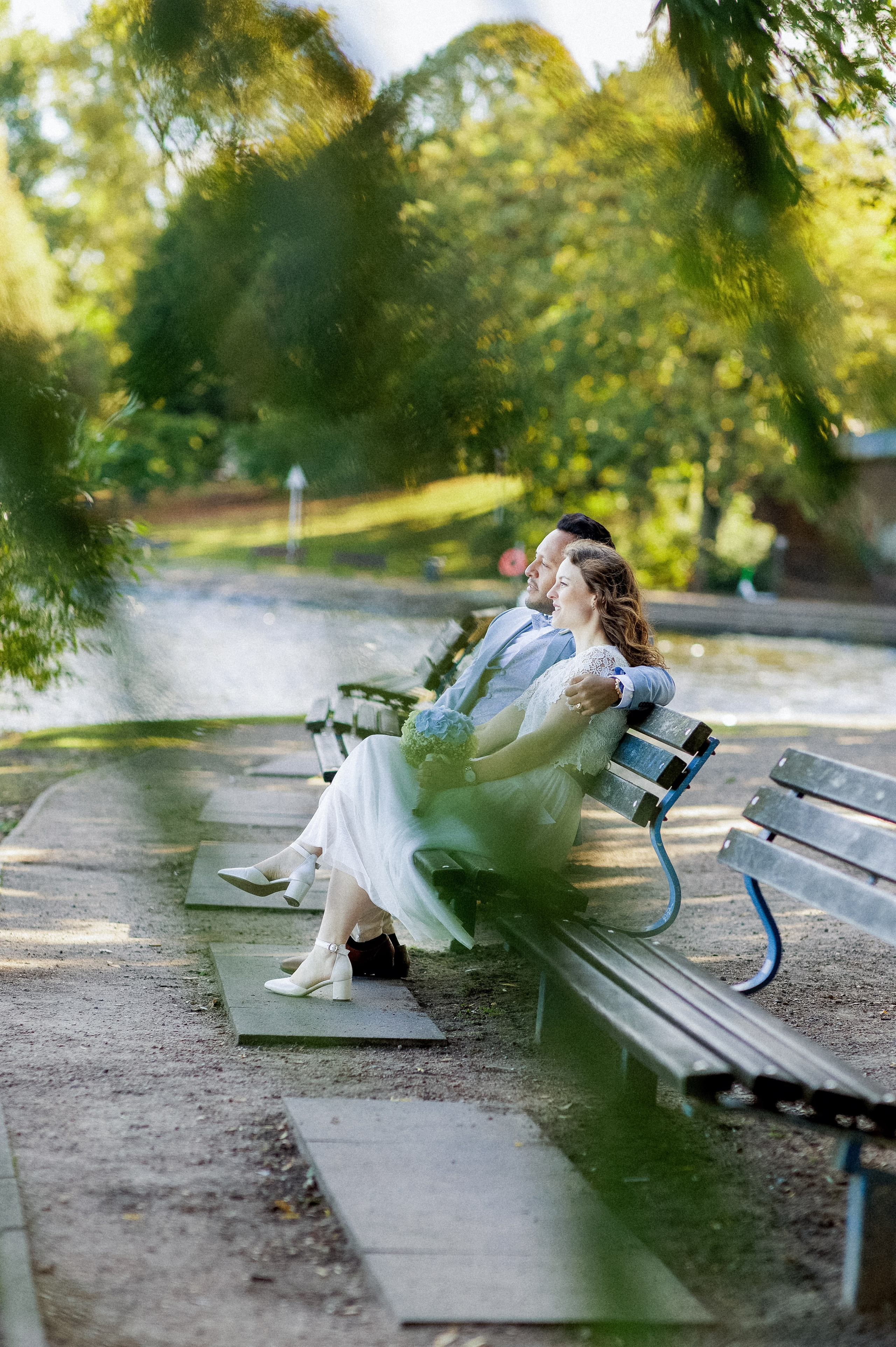 Traumhochzeit im Bobby Reich | Moderne Liebe am Hamburger Alsterufer. Hochzeitsfotograf und Hochzeitsvideograf aus Hamburg | Roka21Film