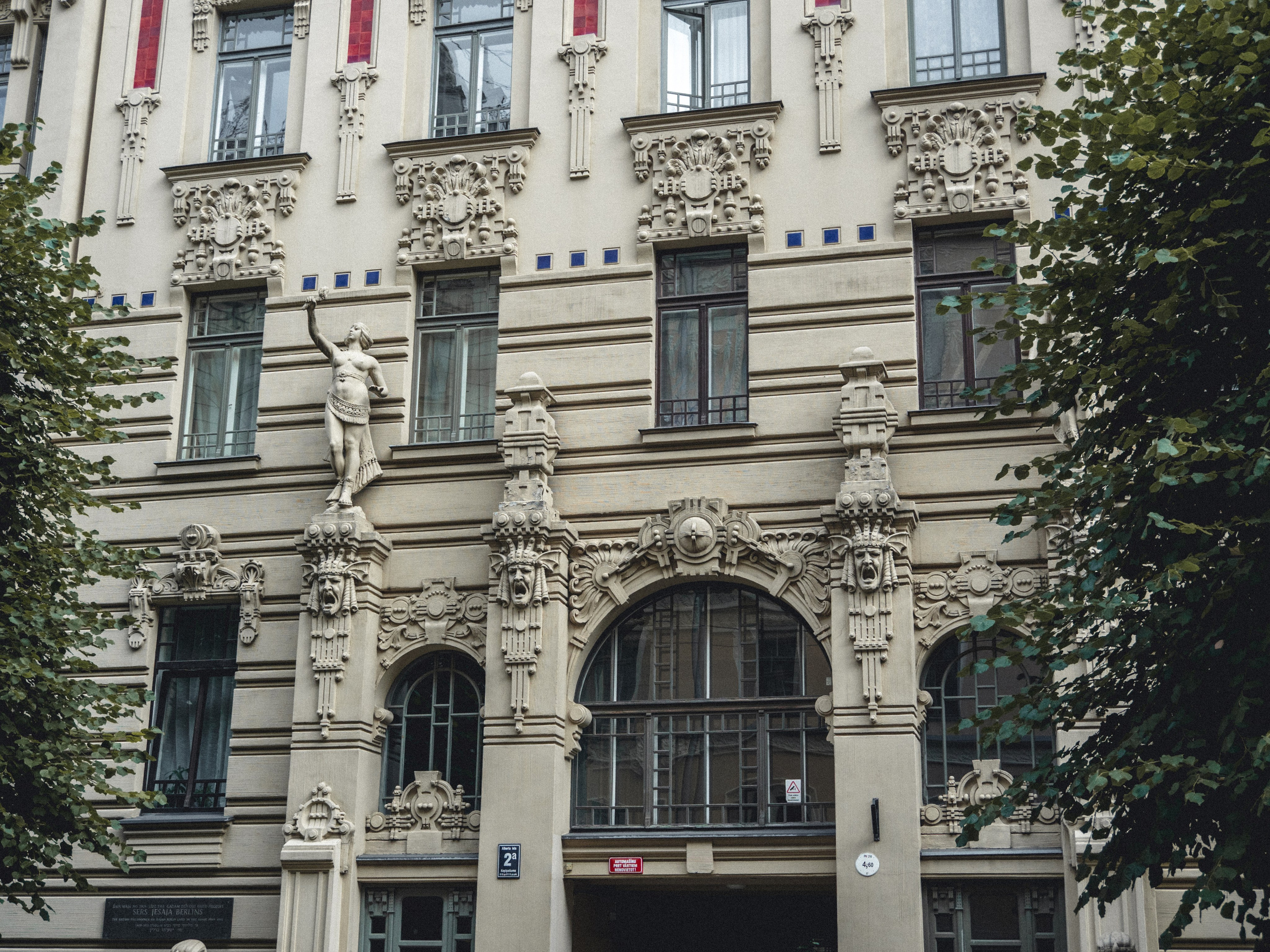 Voyage à Riga. Photographe sur Cote d’Azur. Portraits de familles, couples, enfants, événements