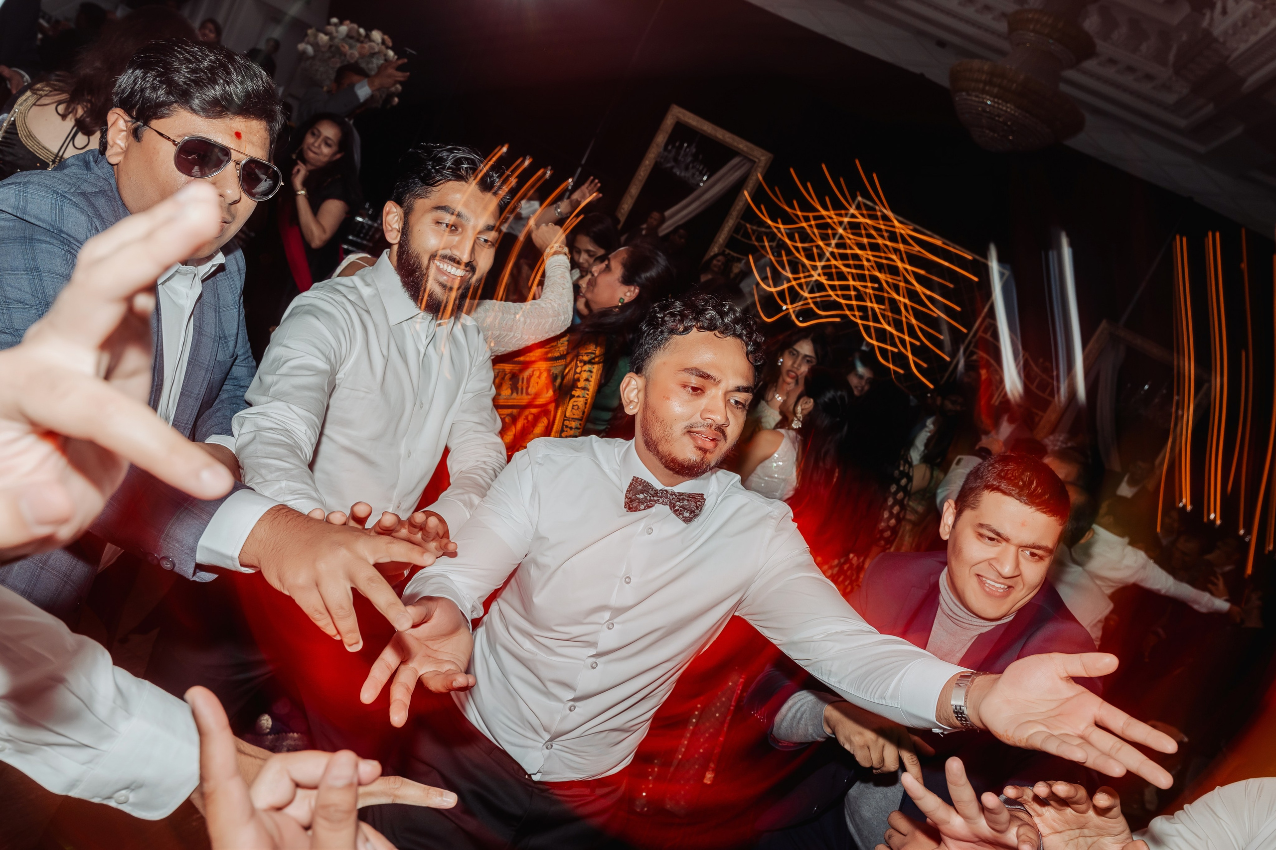 Darshil & Shailja. Wedding Photographer & Cinematographer studios