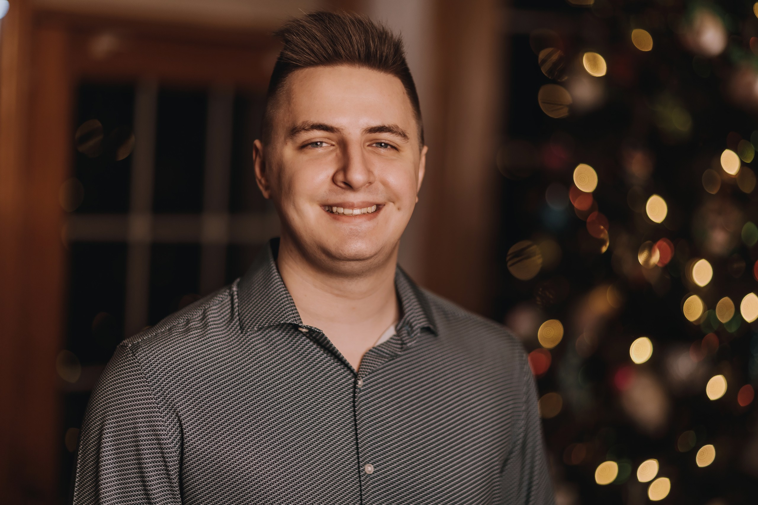 25.11.2023 Christmas Photoshoot 2. Wedding family event photographer in Chicago Nick Yushevich