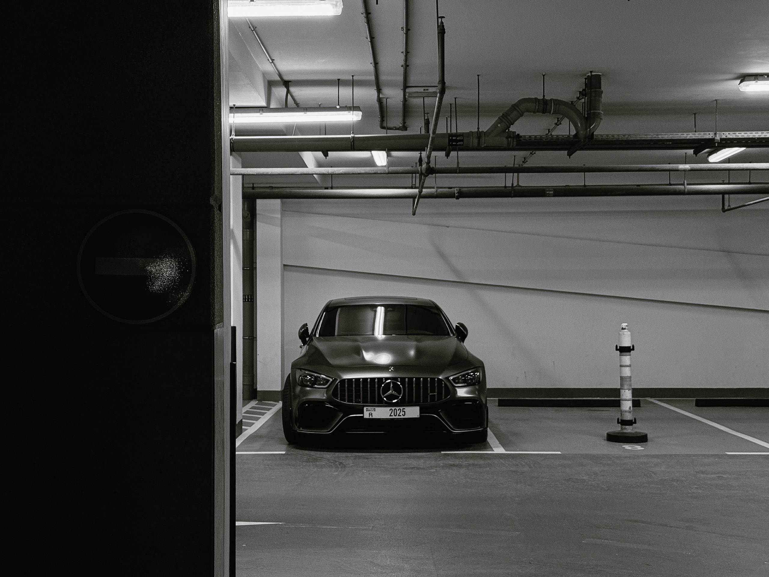 Auto. Julia Erina photographer Dubai