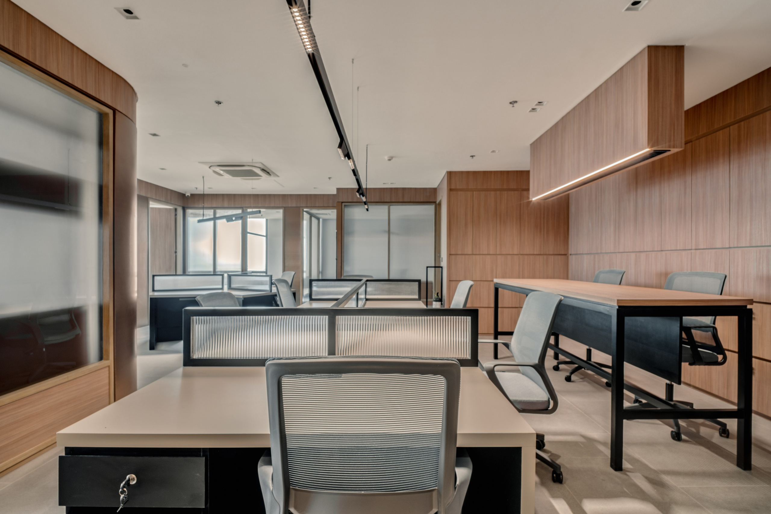 Office // Glaston Tower. Interior & Architectural Photographer Philippines | Argen Carlo Camaclang