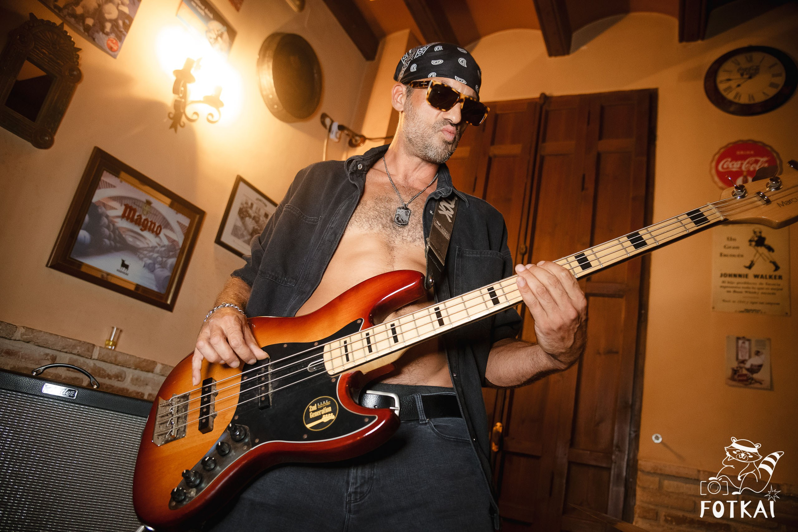 Stones of the Coast en Café Aljibe Rojales: Reportaje fotográfico 30.08.25 | FOTKAI