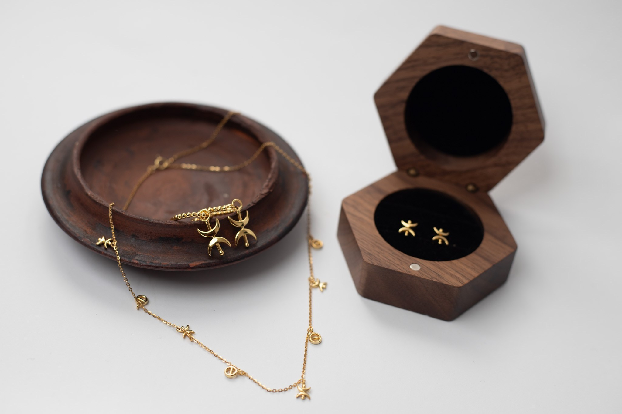 Business & Fashion. Main