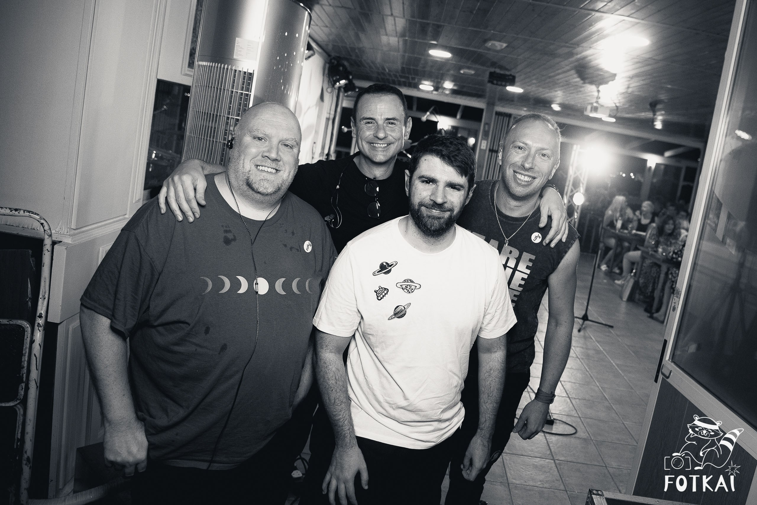 Ultimate Coldplay en Restaurante Los Cucalos: Reportaje fotográfico 17.09.25 | FOTKAI