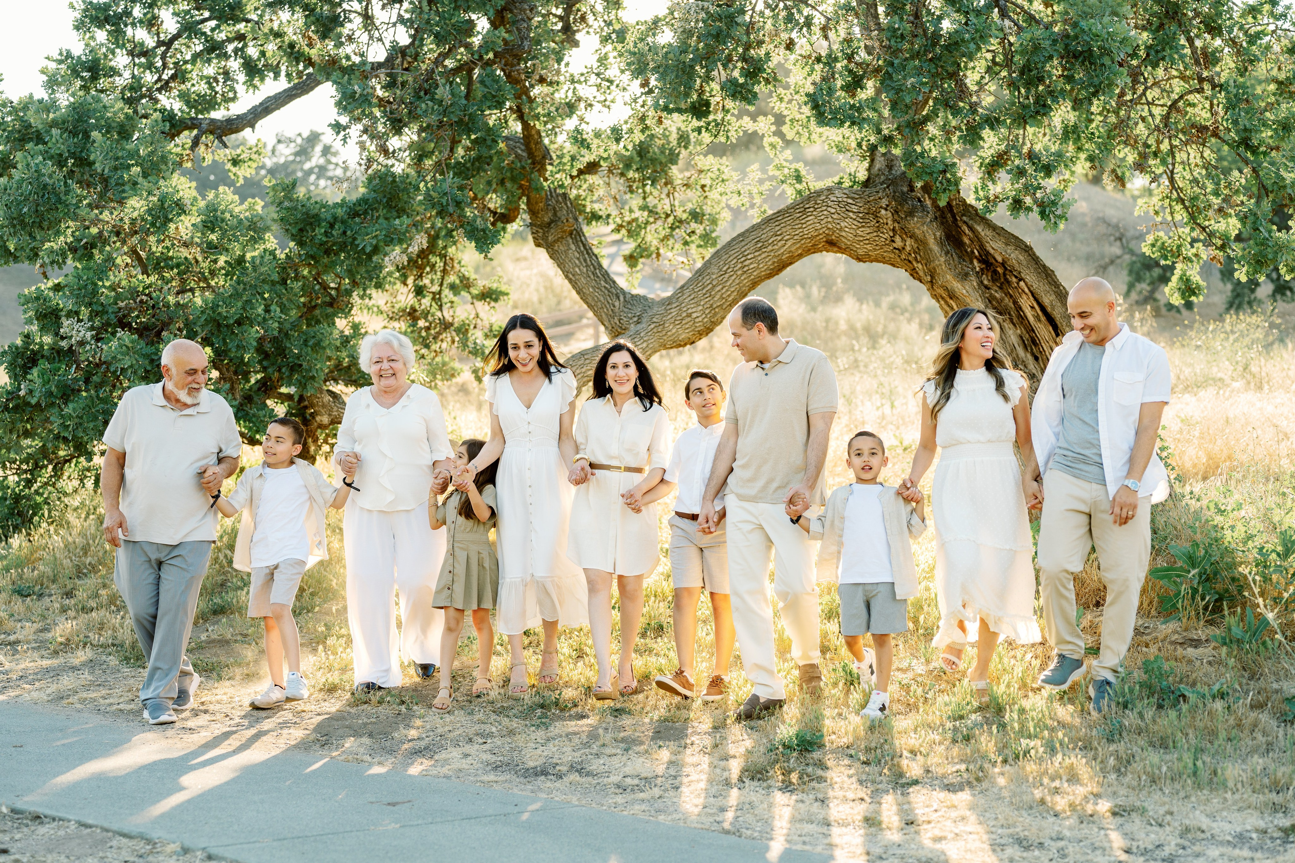 California, Los Angeles, Santa Clarita Family Photoshoot. Wedding Photography & Videography Team in California, Los Angeles, San Francisco, San Diego and Travel