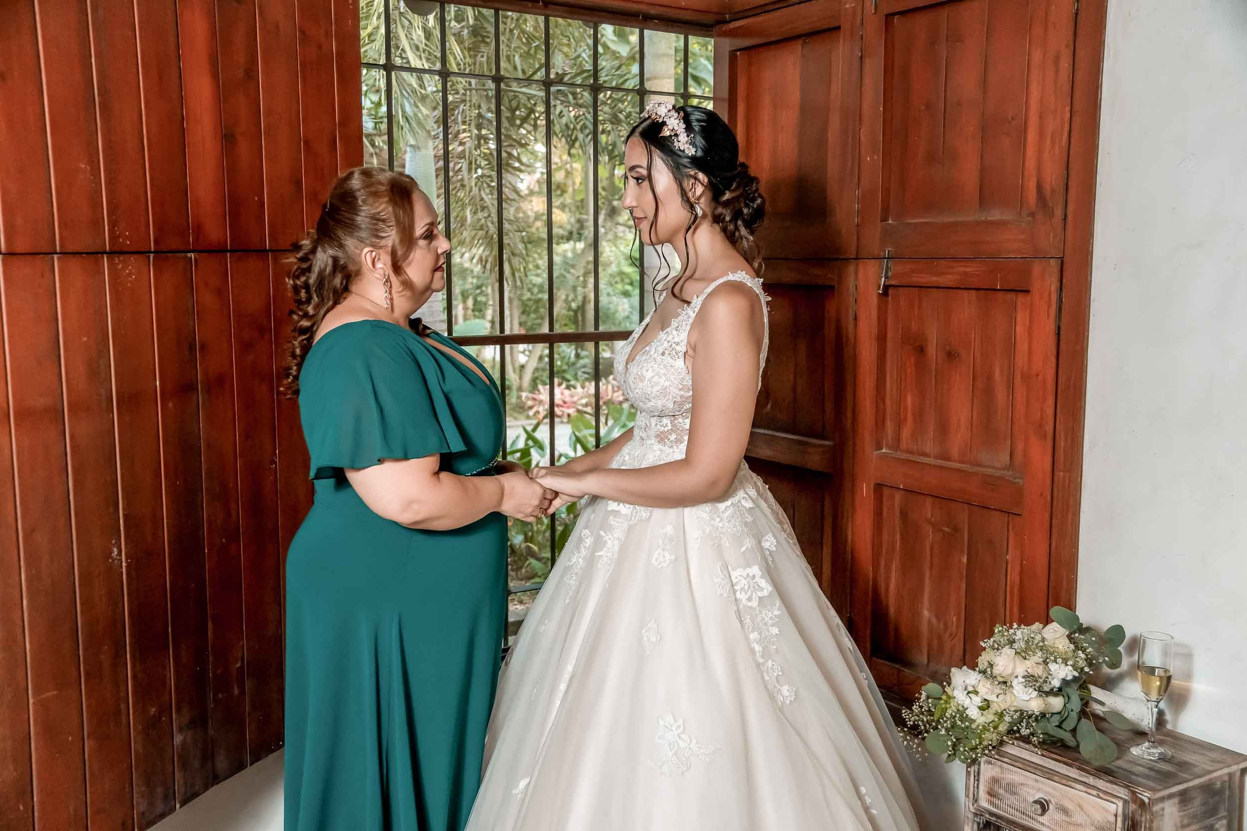 Boda en Cali. Hacienda Entre Rios - Daniela & Rodrigo. Karen Ortiz Photography / Fotógrafo profesional en Cali - Colombia