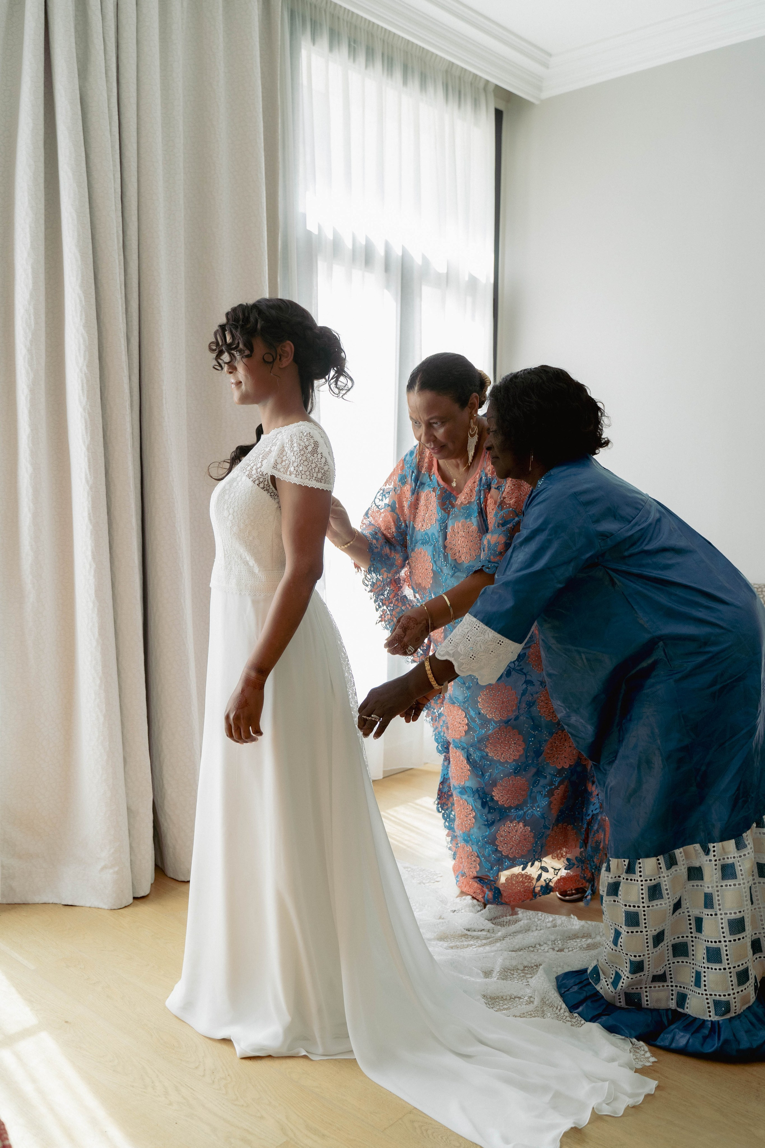 S & F. Weeding photographer / event / portrait