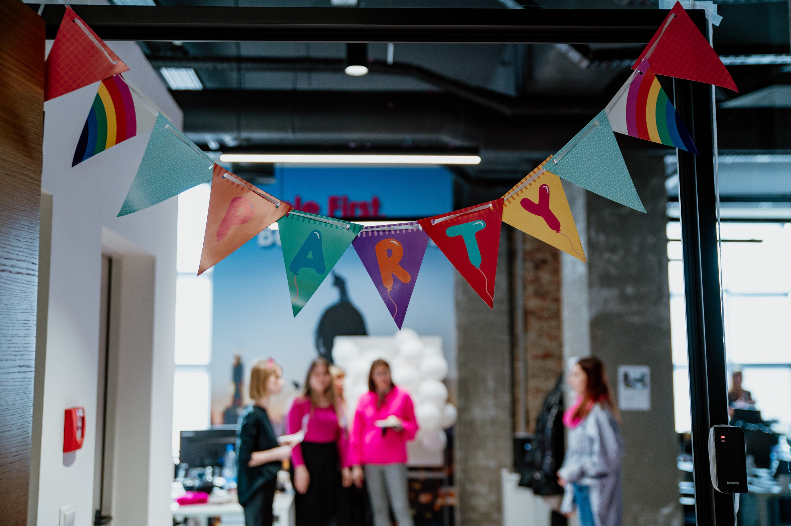 Corporate teambuilding photoshoot. Bojana Žuža, photographer in Belgrade, Serbia