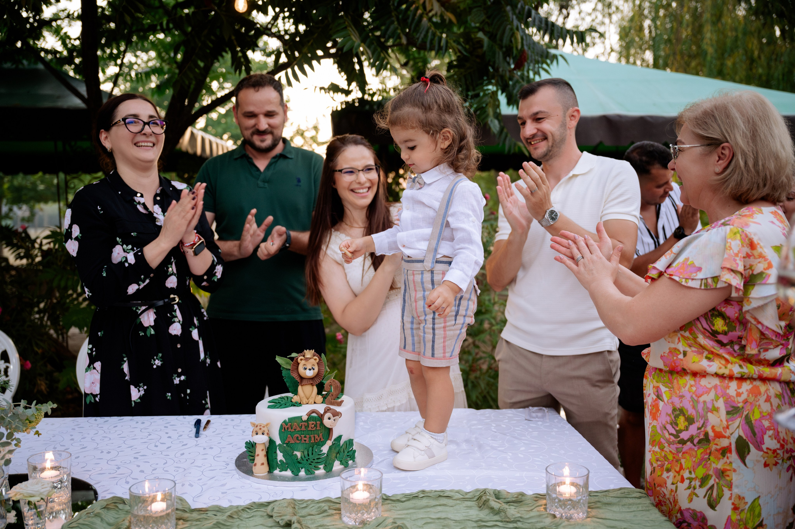 Turta/Mot. Amintirile tale merită mai mult decât o fotografie. Merită o poveste