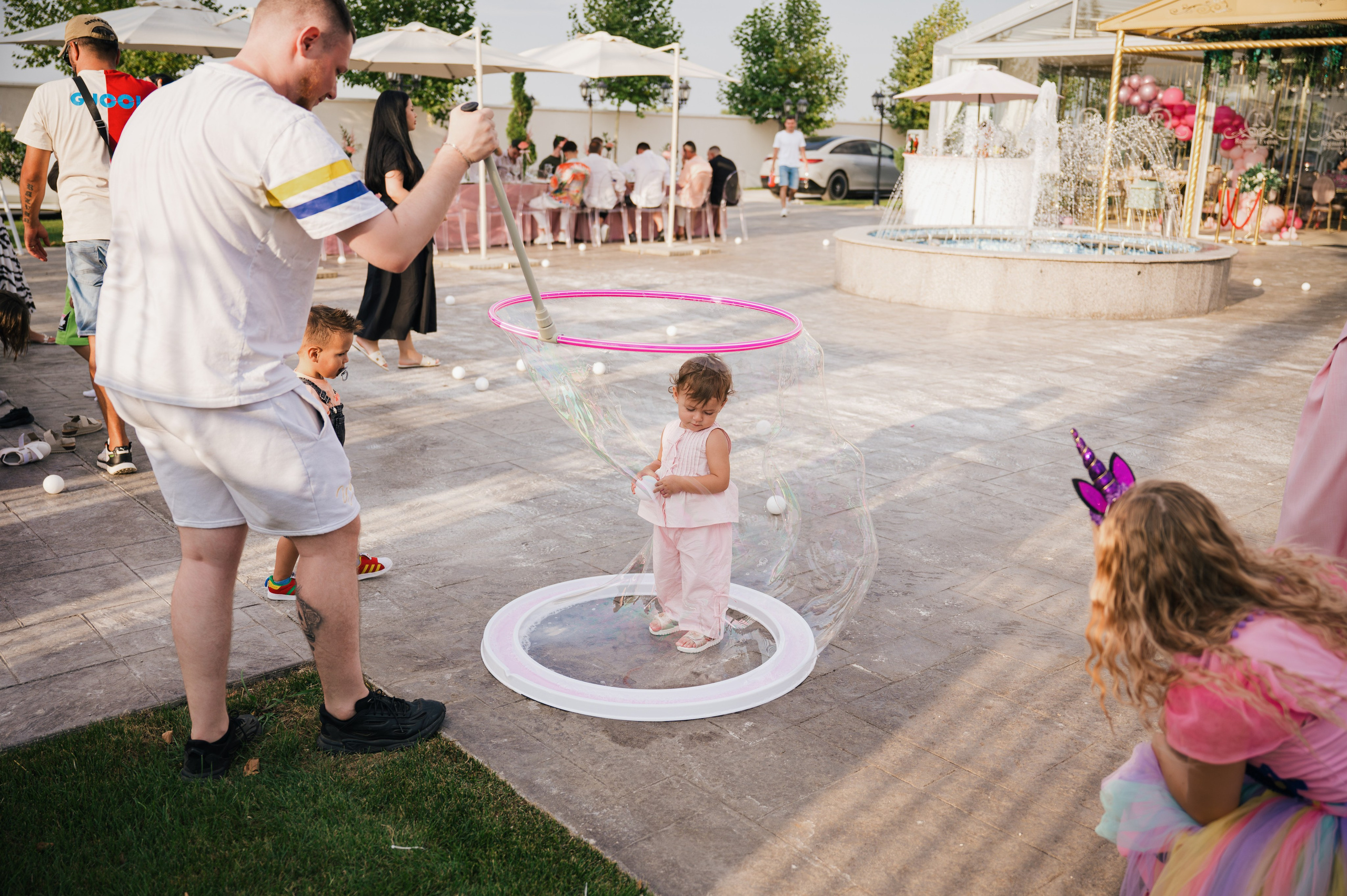 Aniversare. Amintirile tale merită mai mult decât o fotografie. Merită o poveste