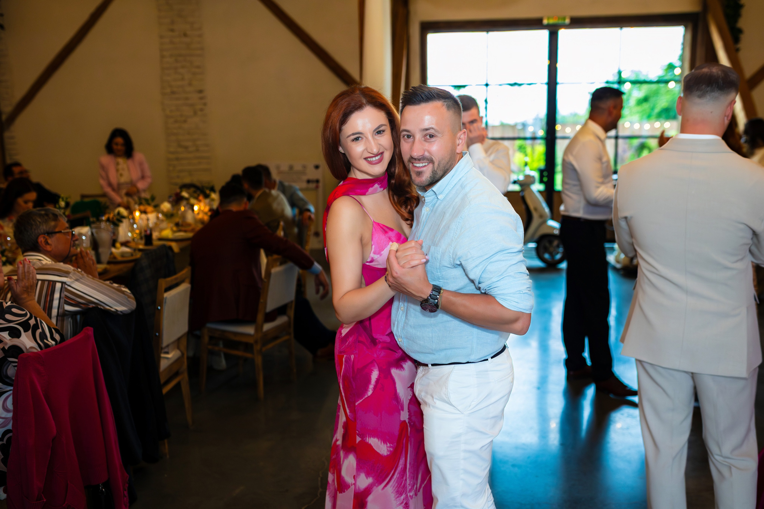 Petrecere Raluca si Paul. Ionut Brehuescu — Fotograf