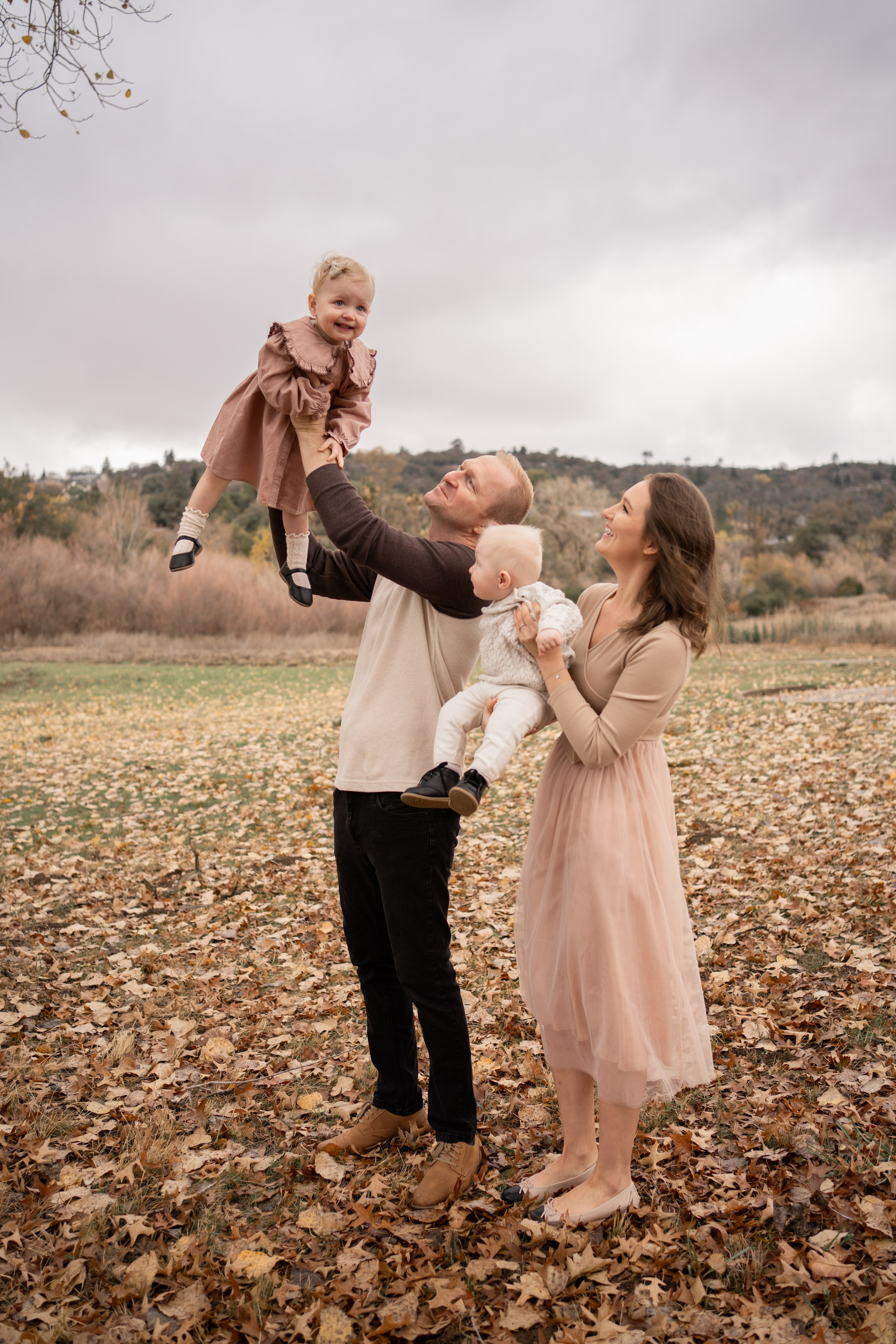 Holiday. Sacramento Photographer — Olga Maltseva based in California