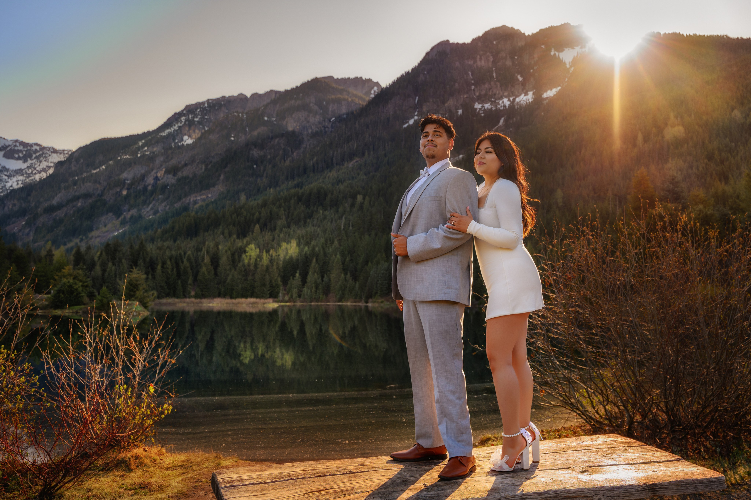 Elopements. Wedding & family photography in Seattle area. Helen Michelle photographer