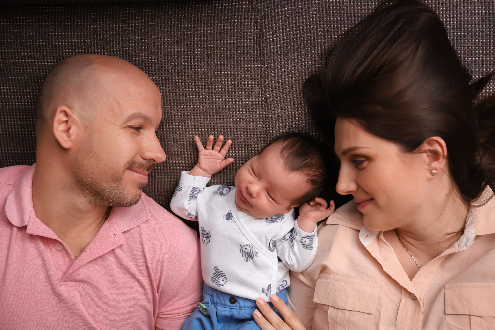 Neugeborenes-Fotoshooting. Fotograf in Freiburg, Meerim Kaufmann