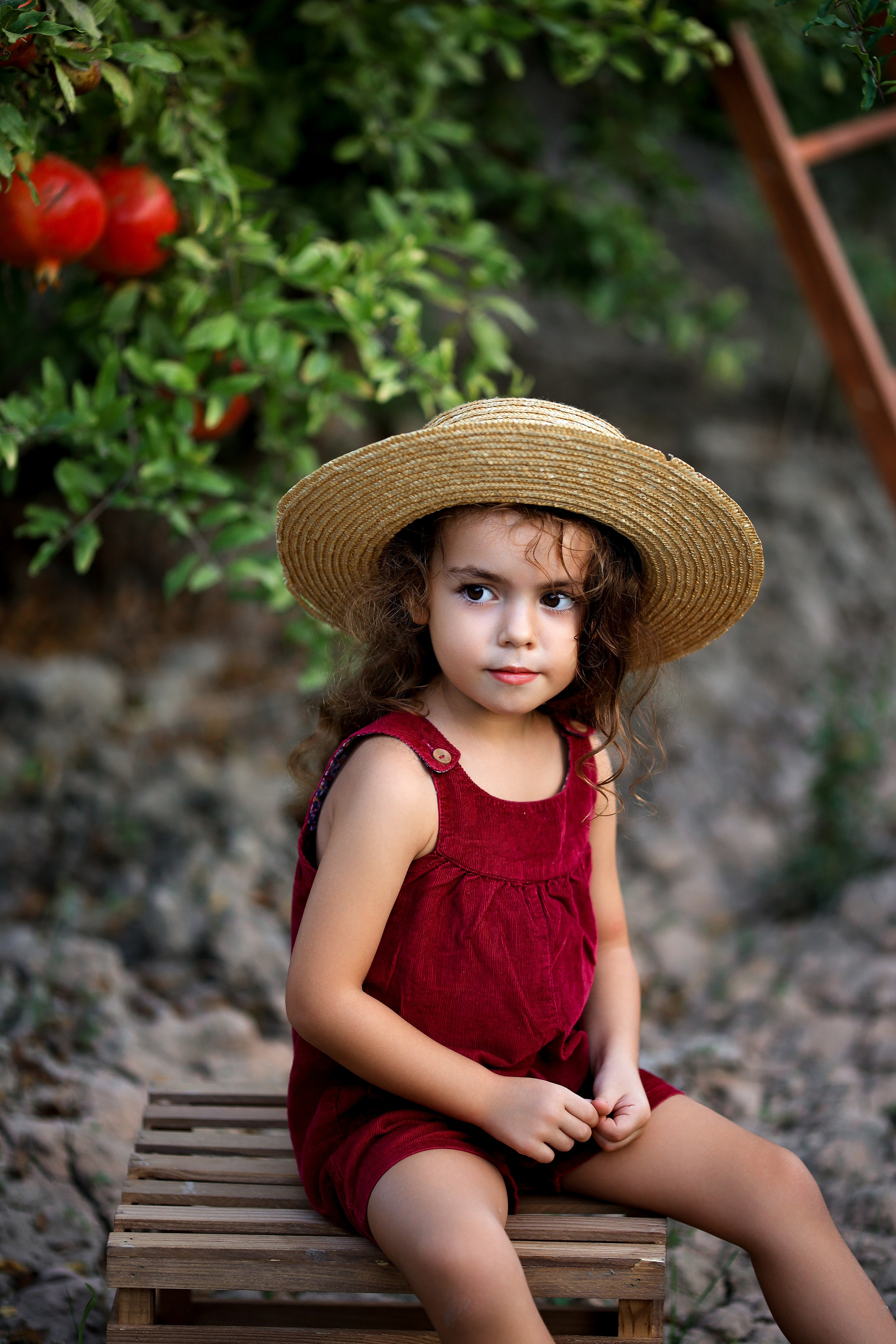 Photoshooting in pomegranate garden. Photographer in Turkey, Antalya, Kemer, Belek, Side, Kas, Fethiye