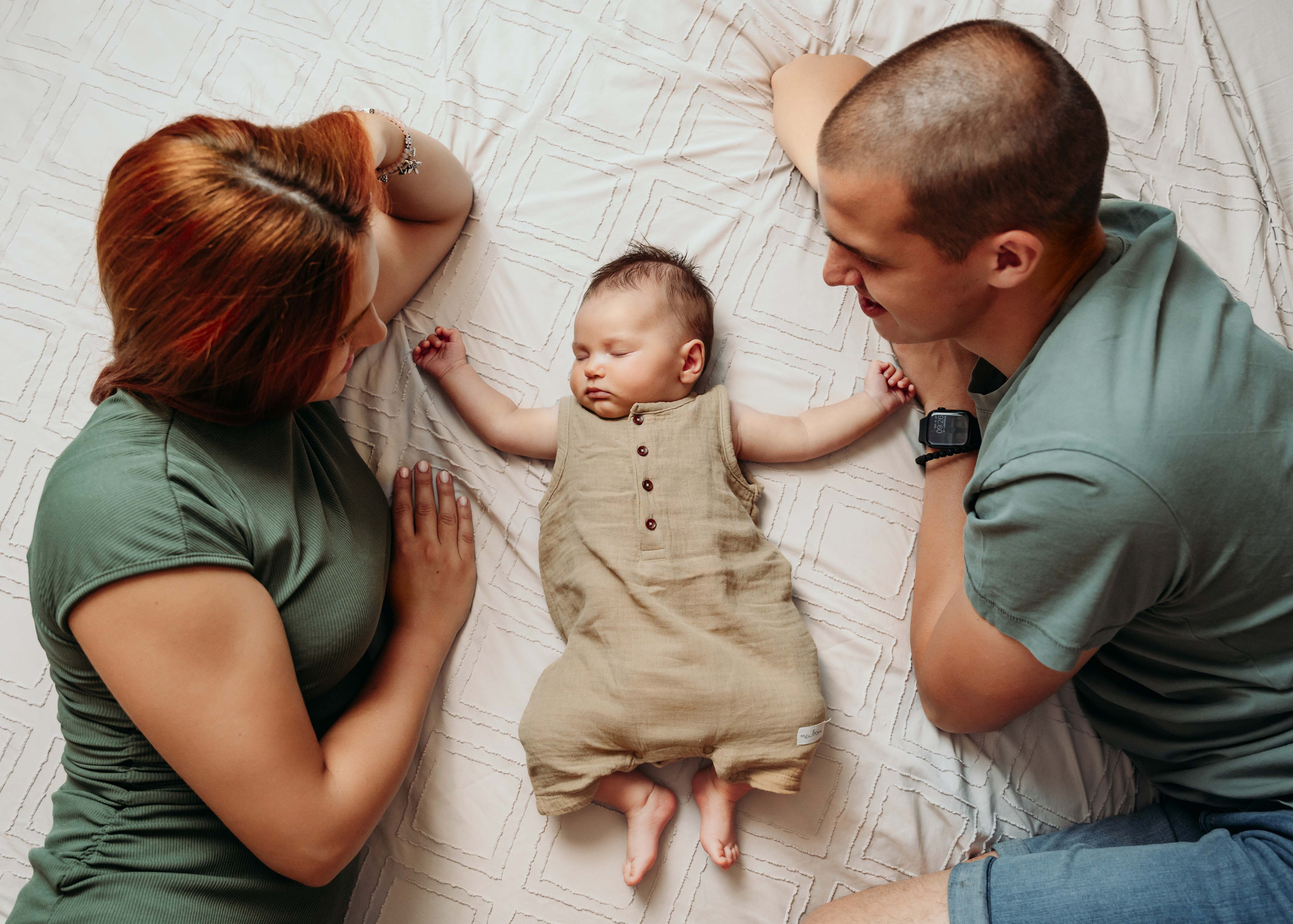 FOTOGRAFISANJE BEBA. DEČIJI FOTOGRAF BEOGRAD|NOVOGODISNJE FOTOGRAFISANJE|CAKE SMASH