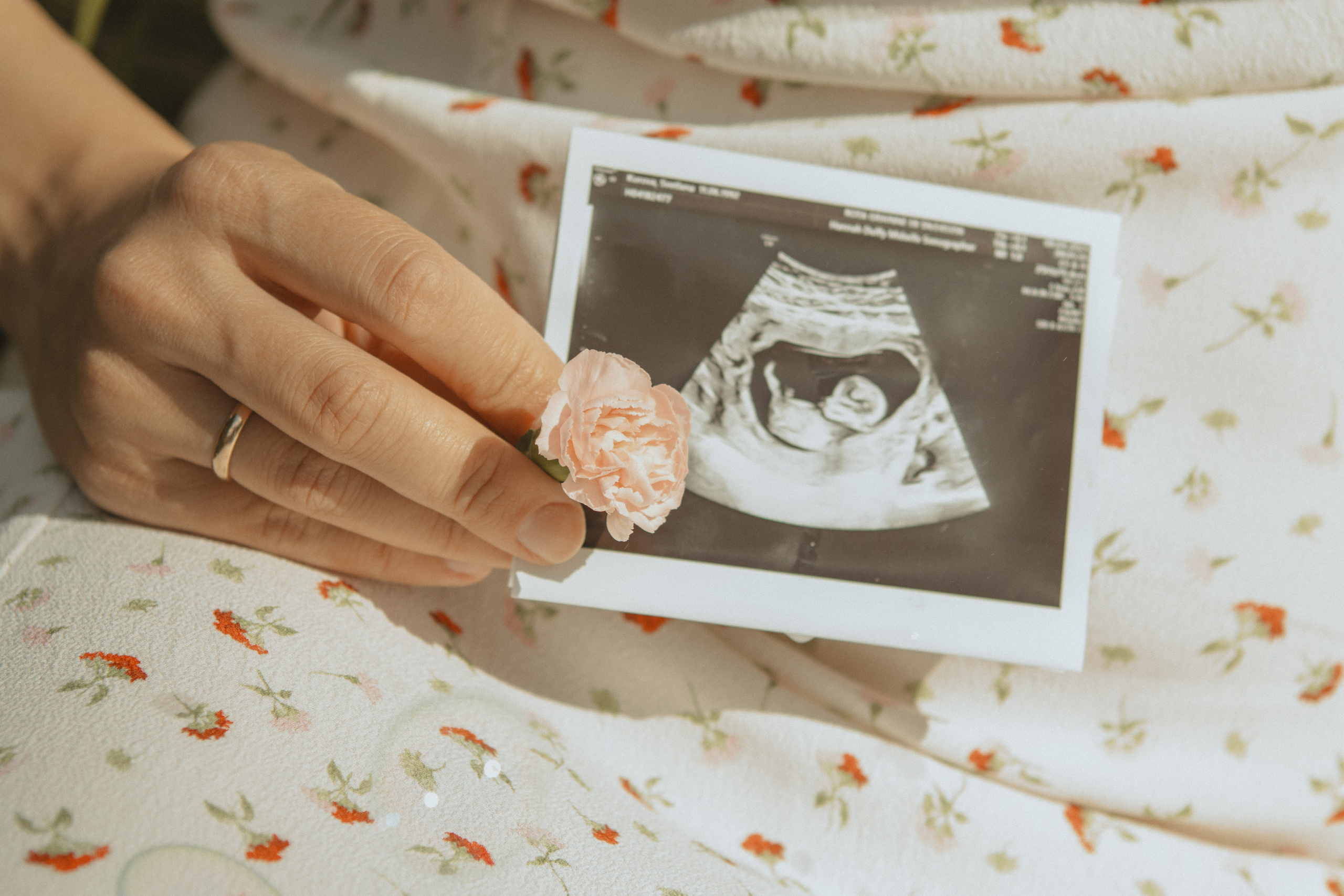 Expecting Pregnancy. Photographer Margarita Antonova in Naas, Co Kildare