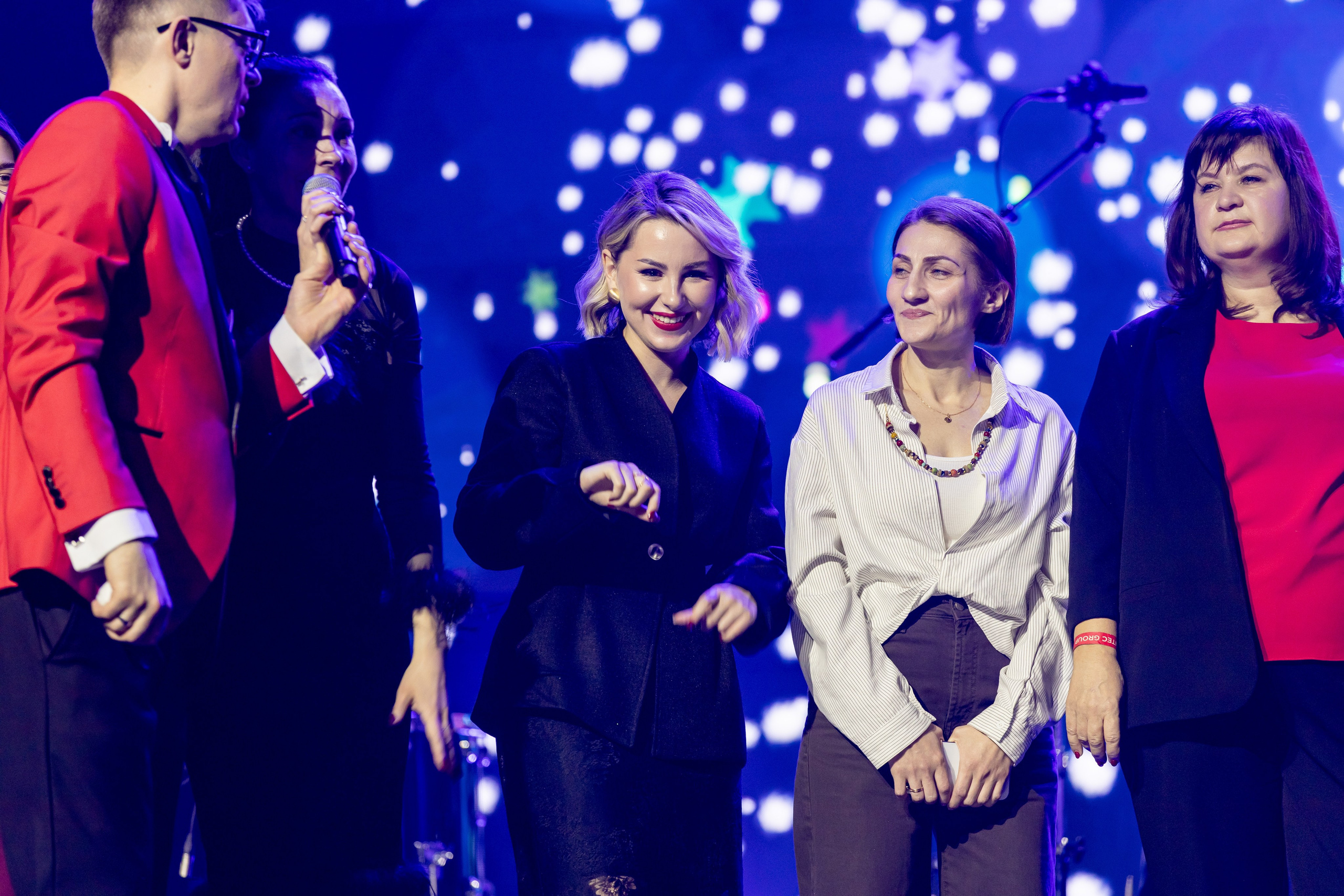 Новогодний корпоратив SINTEC Group. Ведущая Москва Лена Чайка