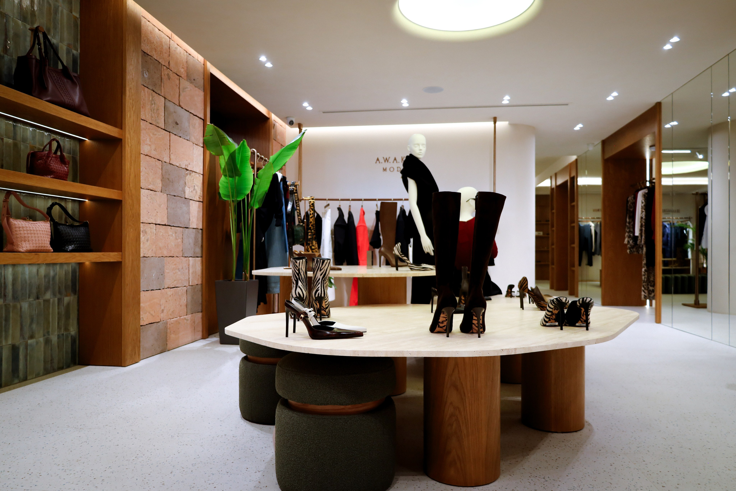 Events & factory reportage (rien-à-porter). Asmikiam