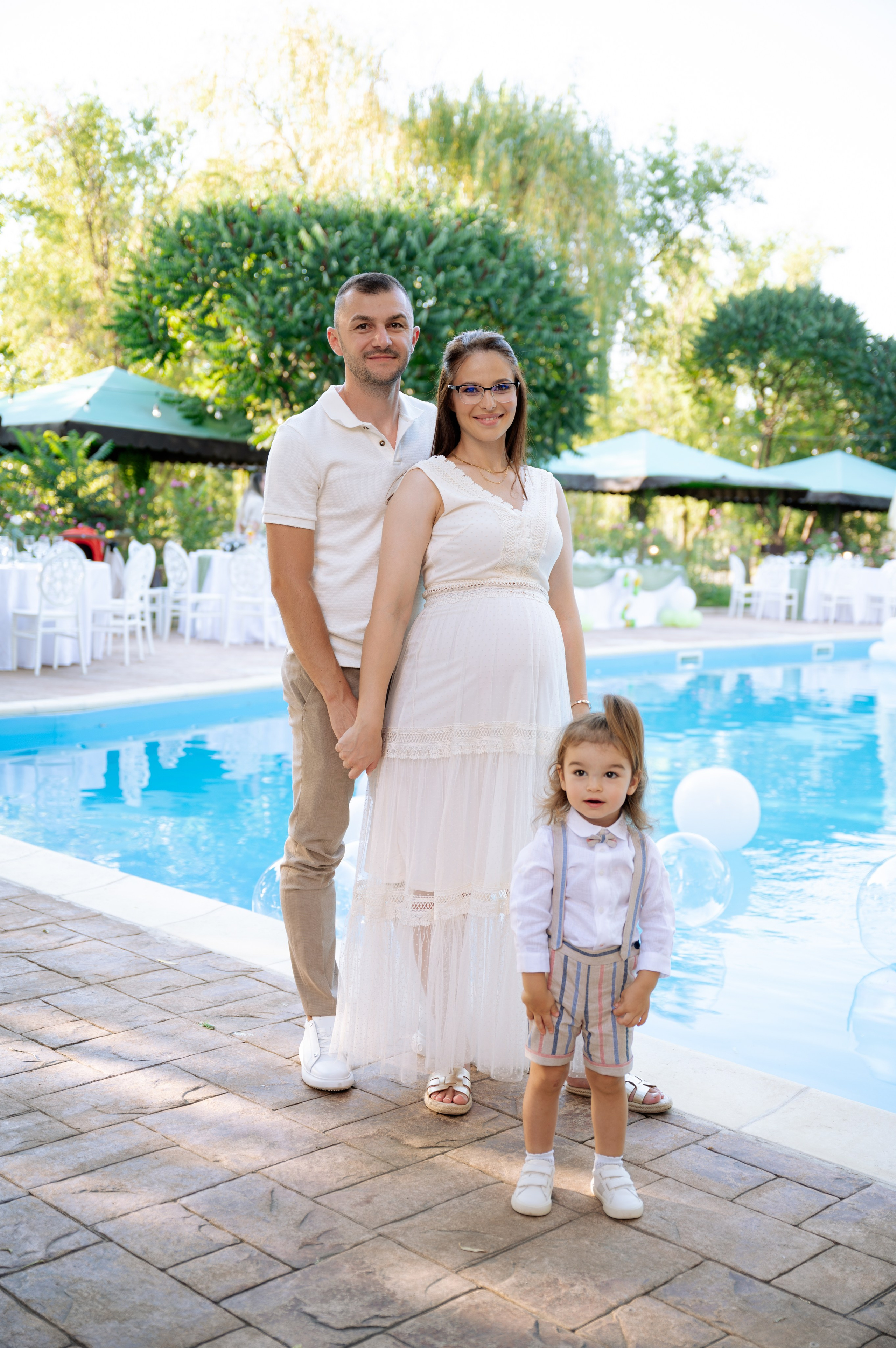 Turta/Mot. Amintirile tale merită mai mult decât o fotografie. Merită o poveste