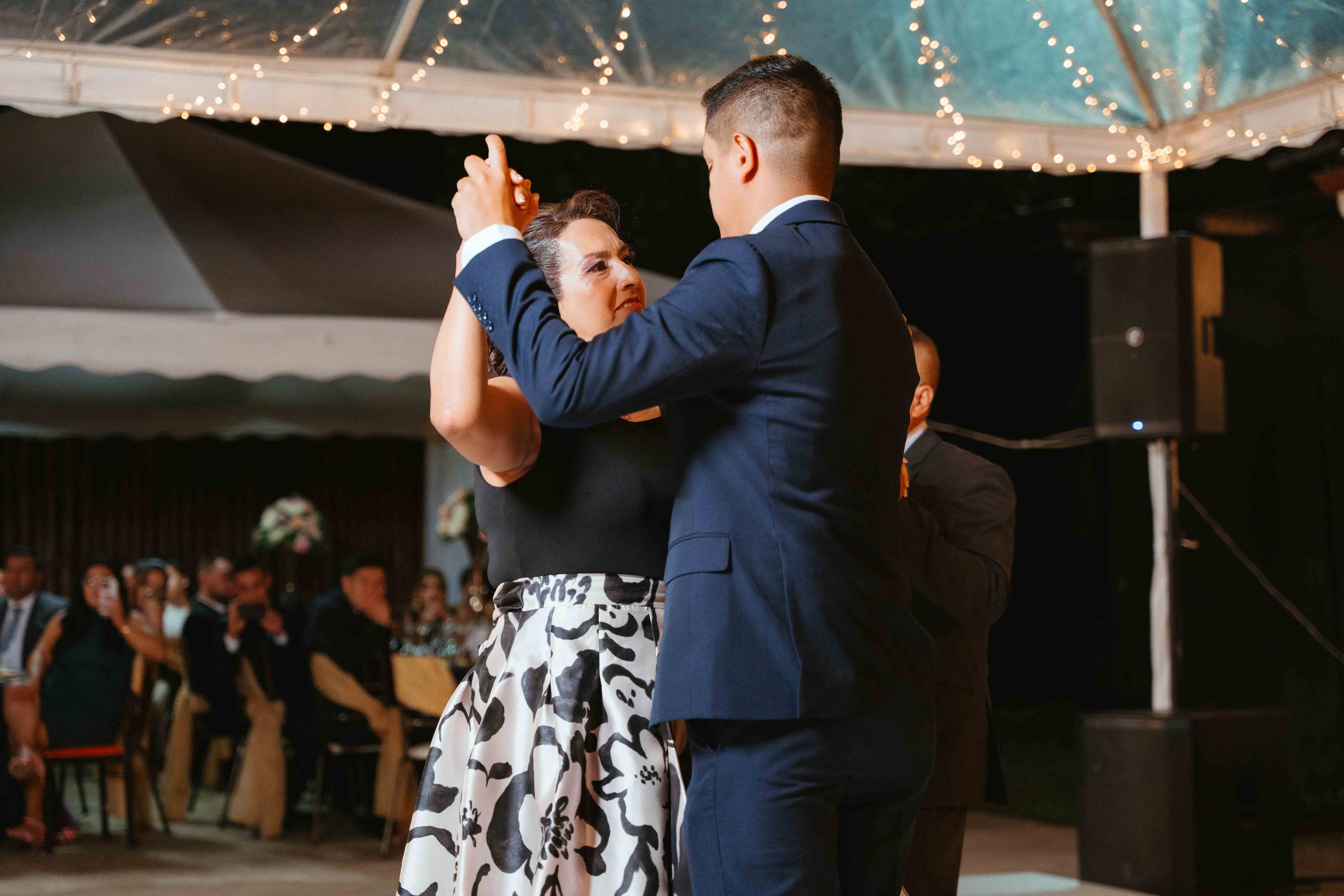 Jennifer y Vladimir. Fotógrafo de bodas en Loja Ecuador | Piero Alvarez PH