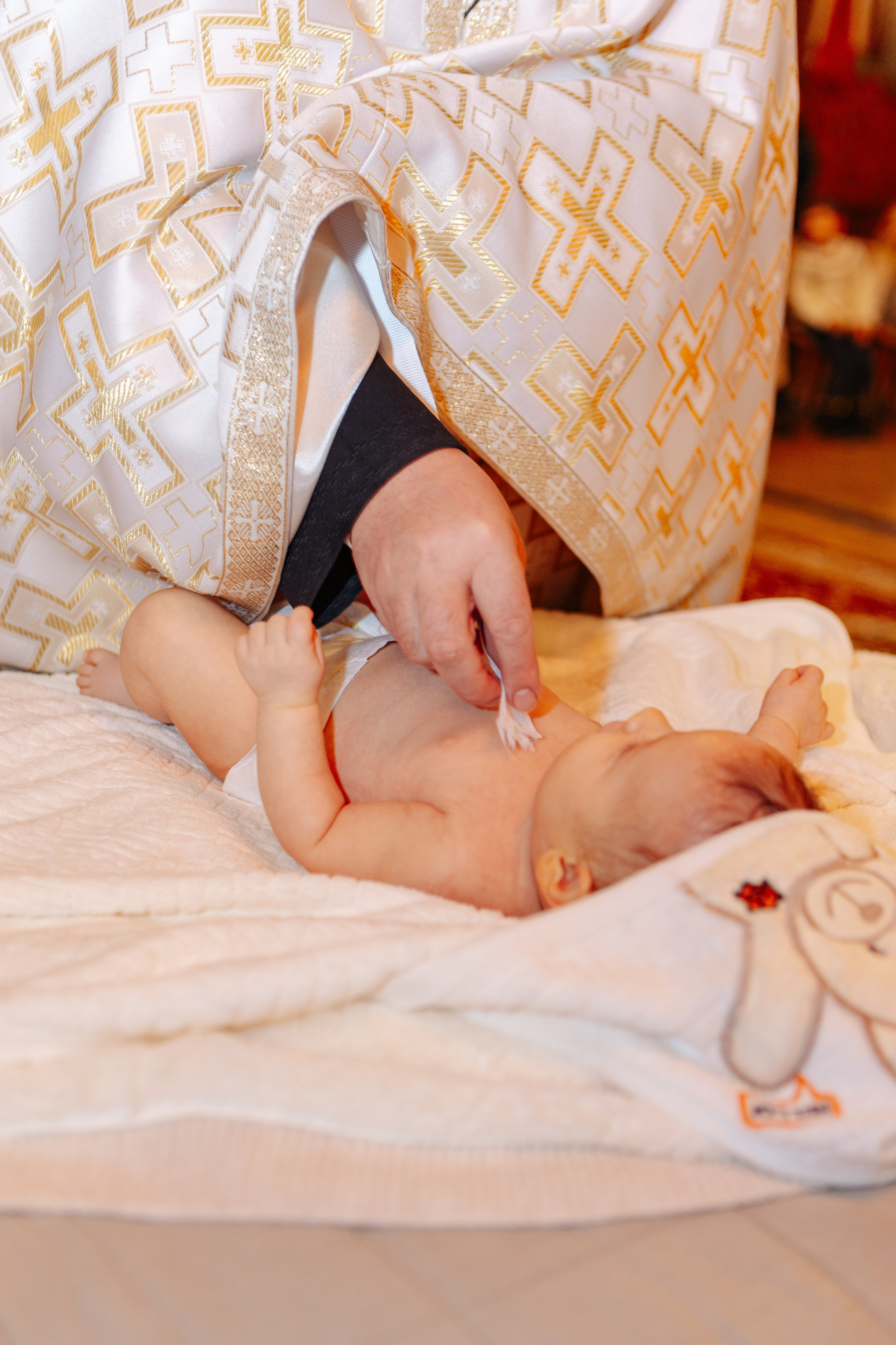 Botezul micuțului Matteo. Cristina Andronache fotograf Brașov fotograf de familie fotograf de nunta Brașov