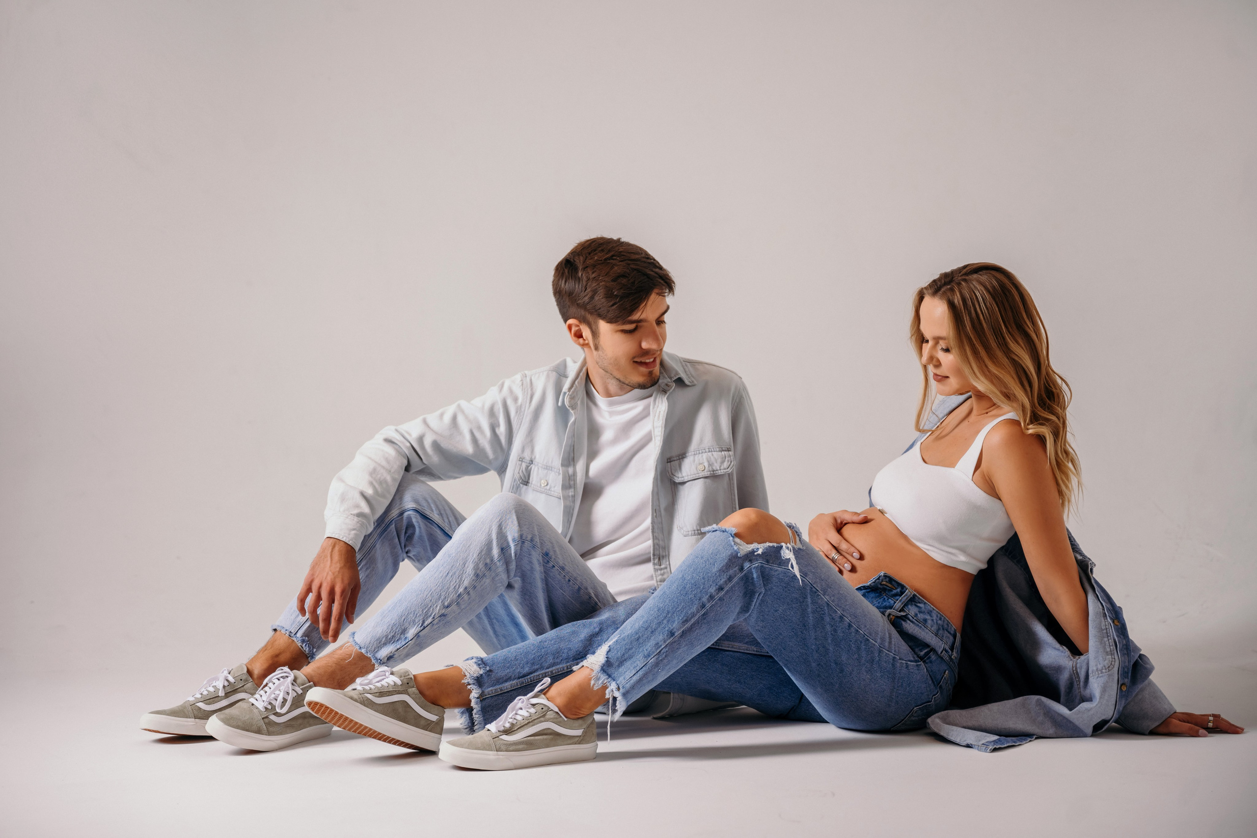 Maternity photo shoot. Pregnancy photo shoot. Wedding, maternity and family photographer in Charlotte Tasha Minn