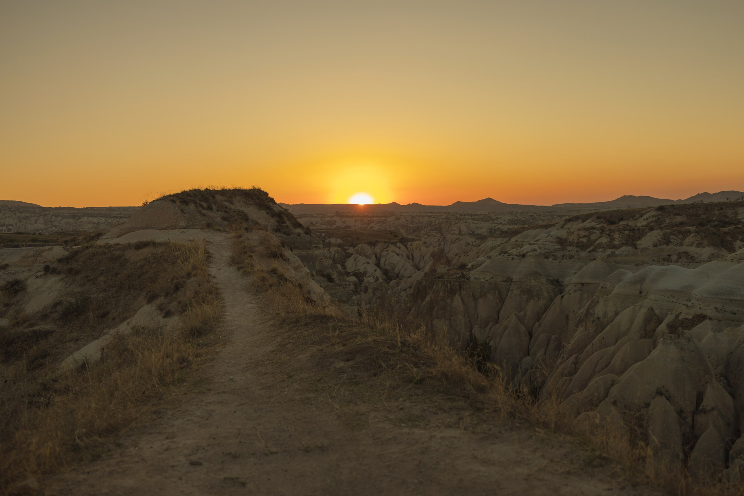 Wedding photo shoot in cappadocia. Julia Ganch I Fashion Wedding Photography I Cappadocia Turkey