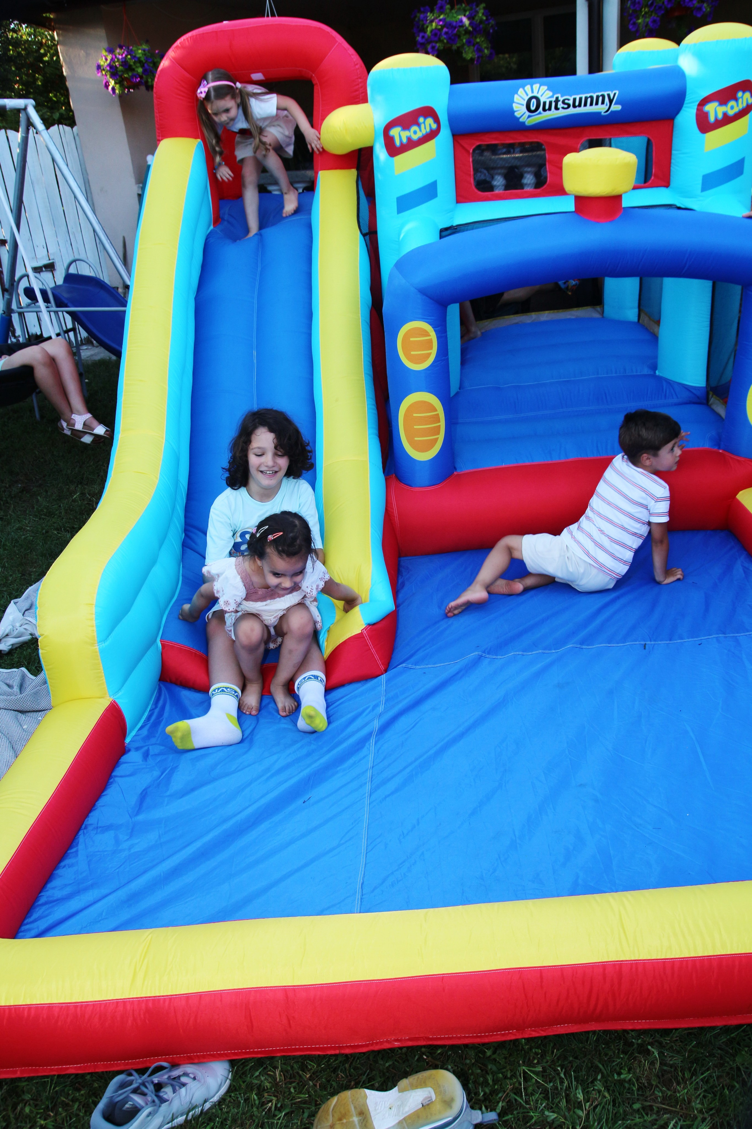 BYZO MEDIA. PETRU BYZO - family and children photographer in ROMANIA