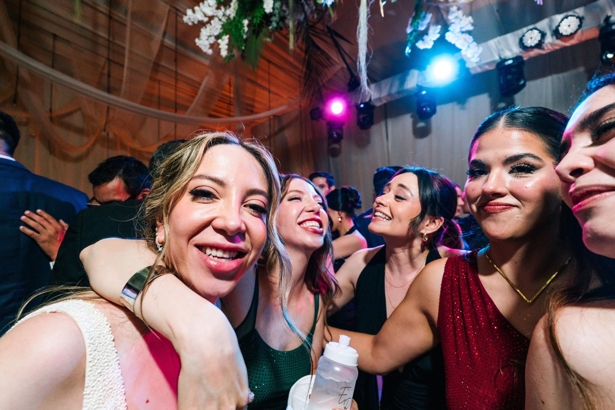 Evelin & Rodrigo. Elopement & Lifestyle Wedding Photographer