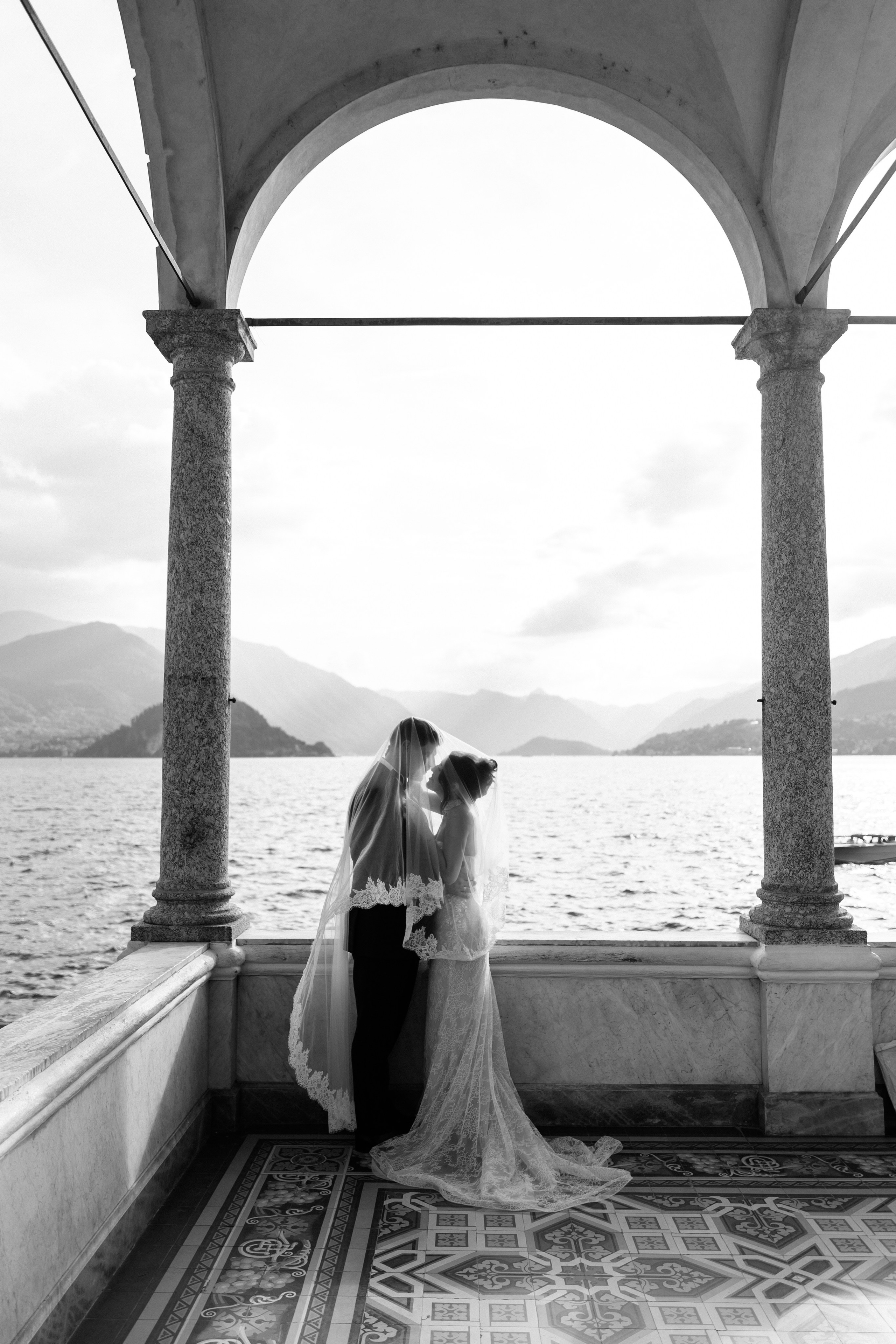 Wedding photographer Italy Rome, Tuscany, Lake Como, Sicily, Puglia. Wedding Photographer Rome Tuscany Como Sicily Puglia Amalfy Italy- Oksana Savenchuk