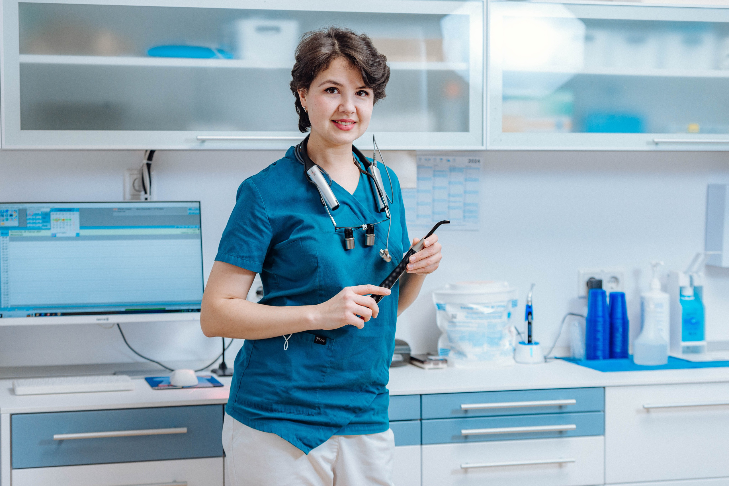 Zahnarztpraxis. Portrait family photographer in Berlin Elena Zakh