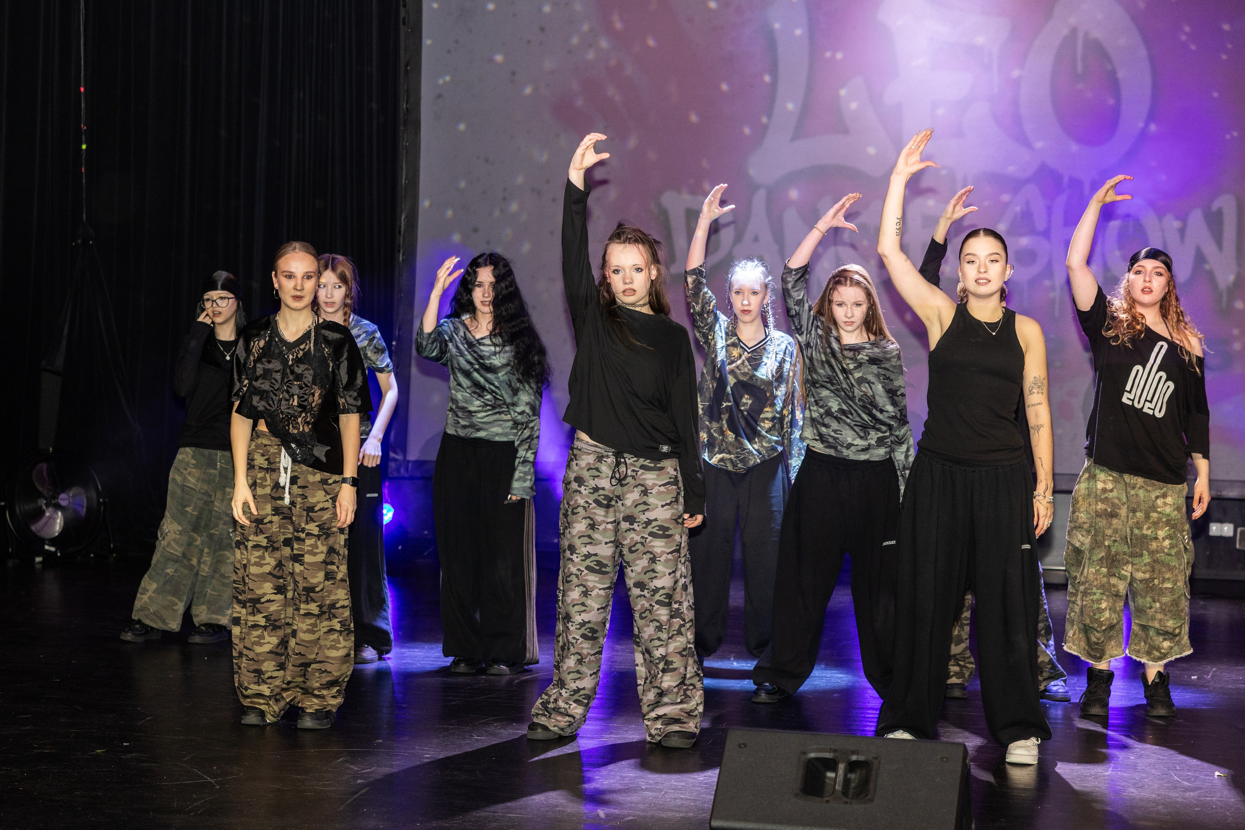 LEO DANCE SHOW WINTER 2025. Семейный и детский фотограф в Варшаве Мила Бобровская