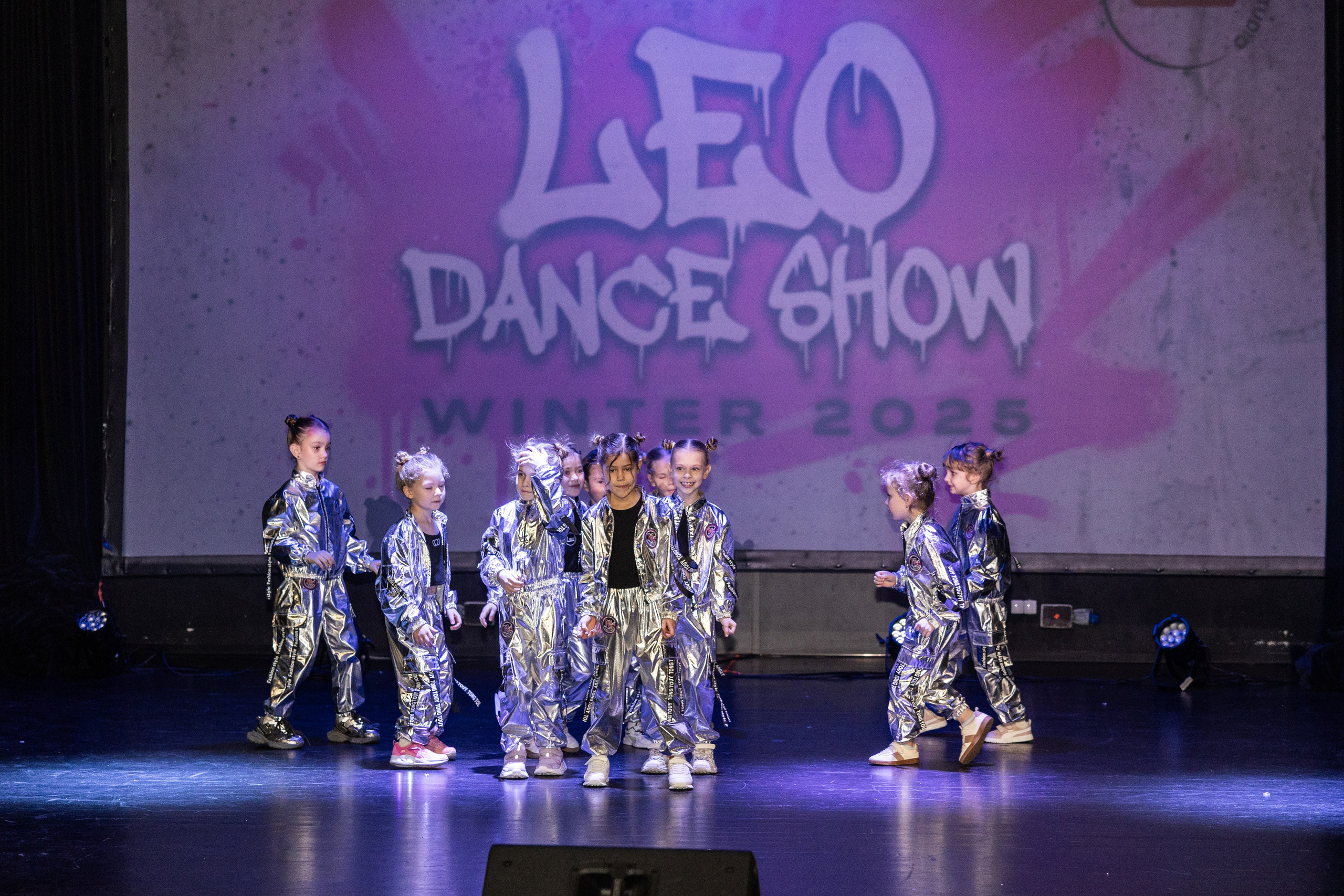 LEO DANCE SHOW WINTER 2025. Семейный и детский фотограф в Варшаве Мила Бобровская