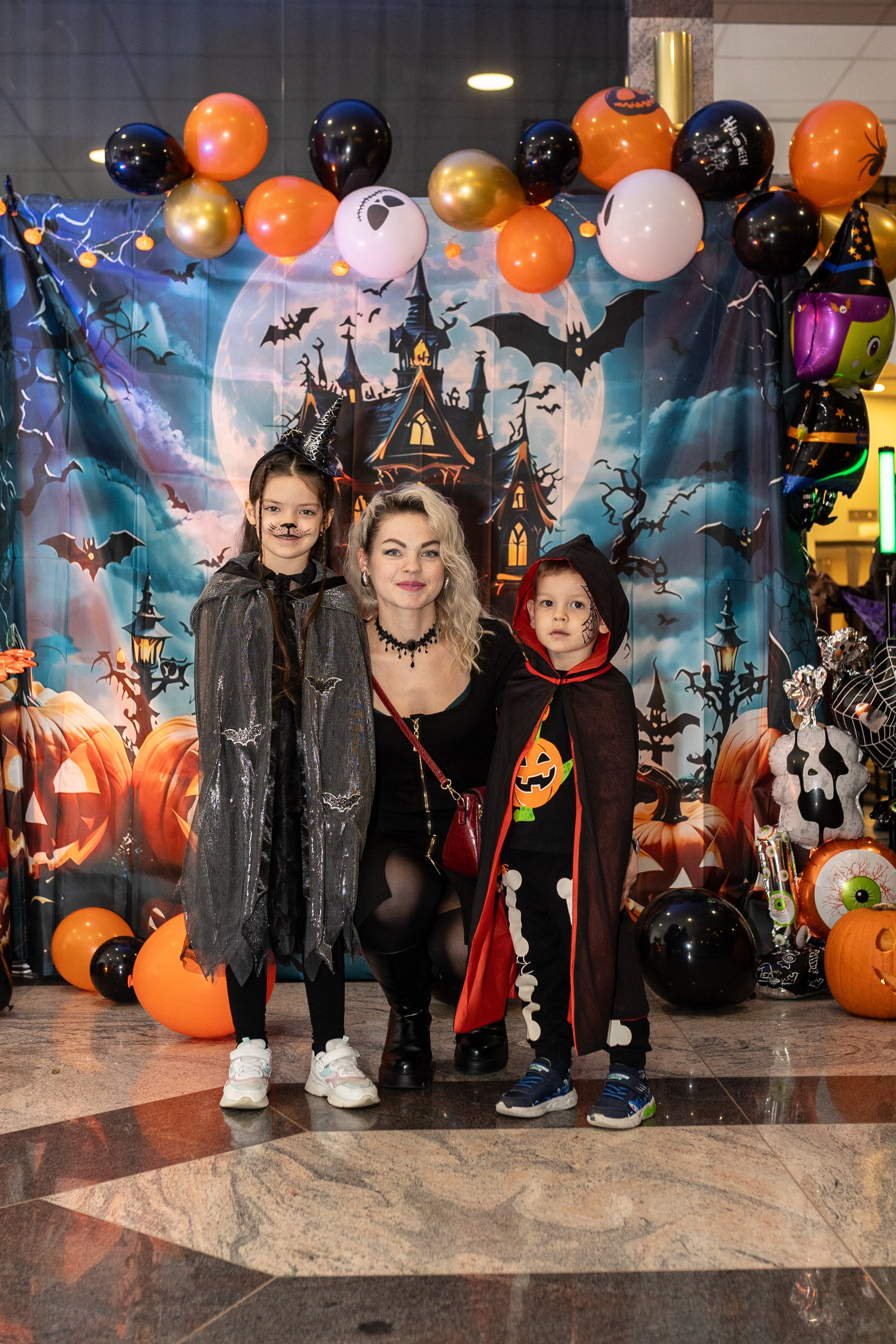 Leo dance studio Helloween 2025. Семейный и детский фотограф в Варшаве Мила Бобровская