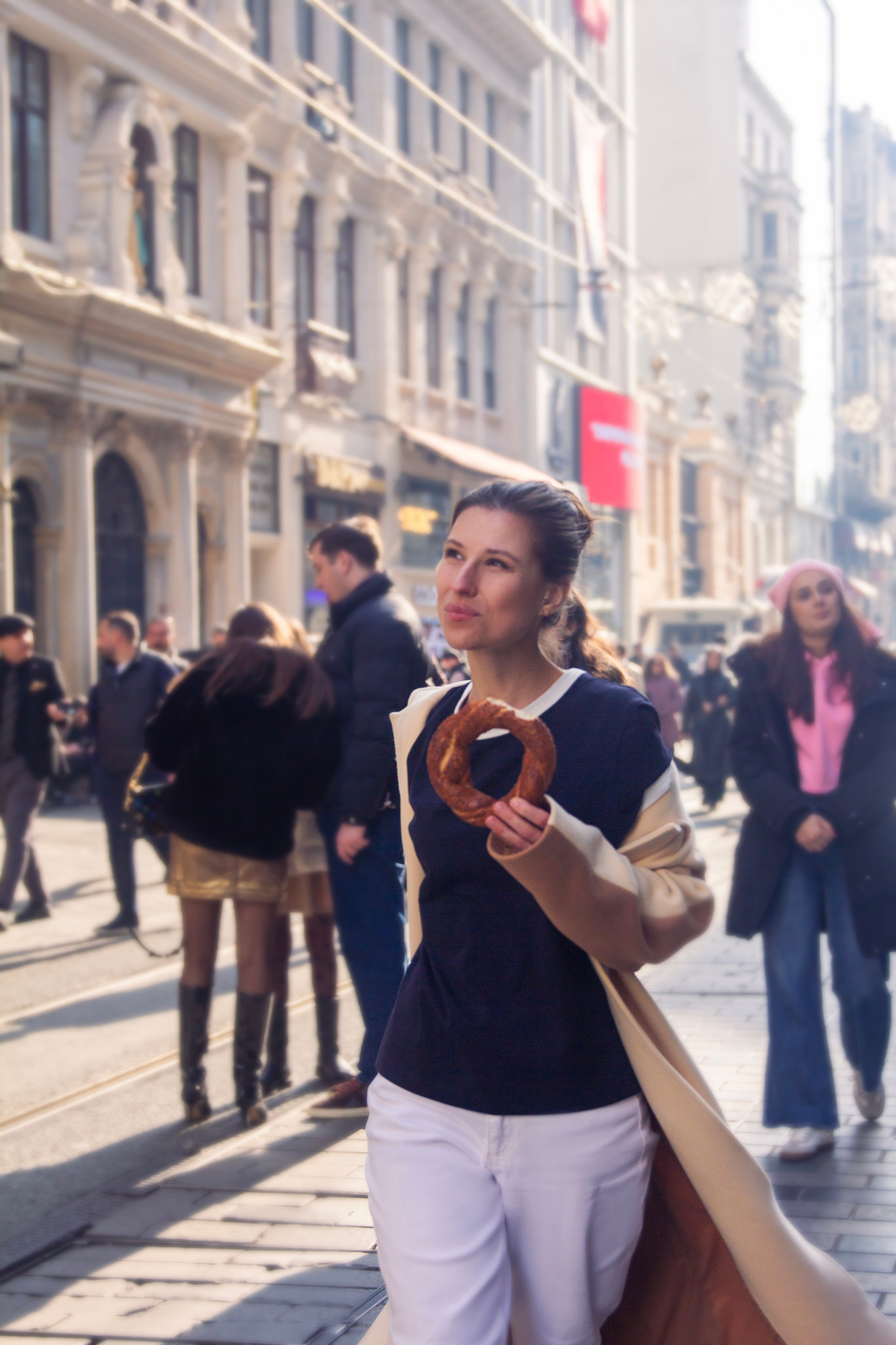 Прогулочная фотосессия в Стамбуле , центр Таксим. Walking photo shoot in Istanbul, Taksim Square.
