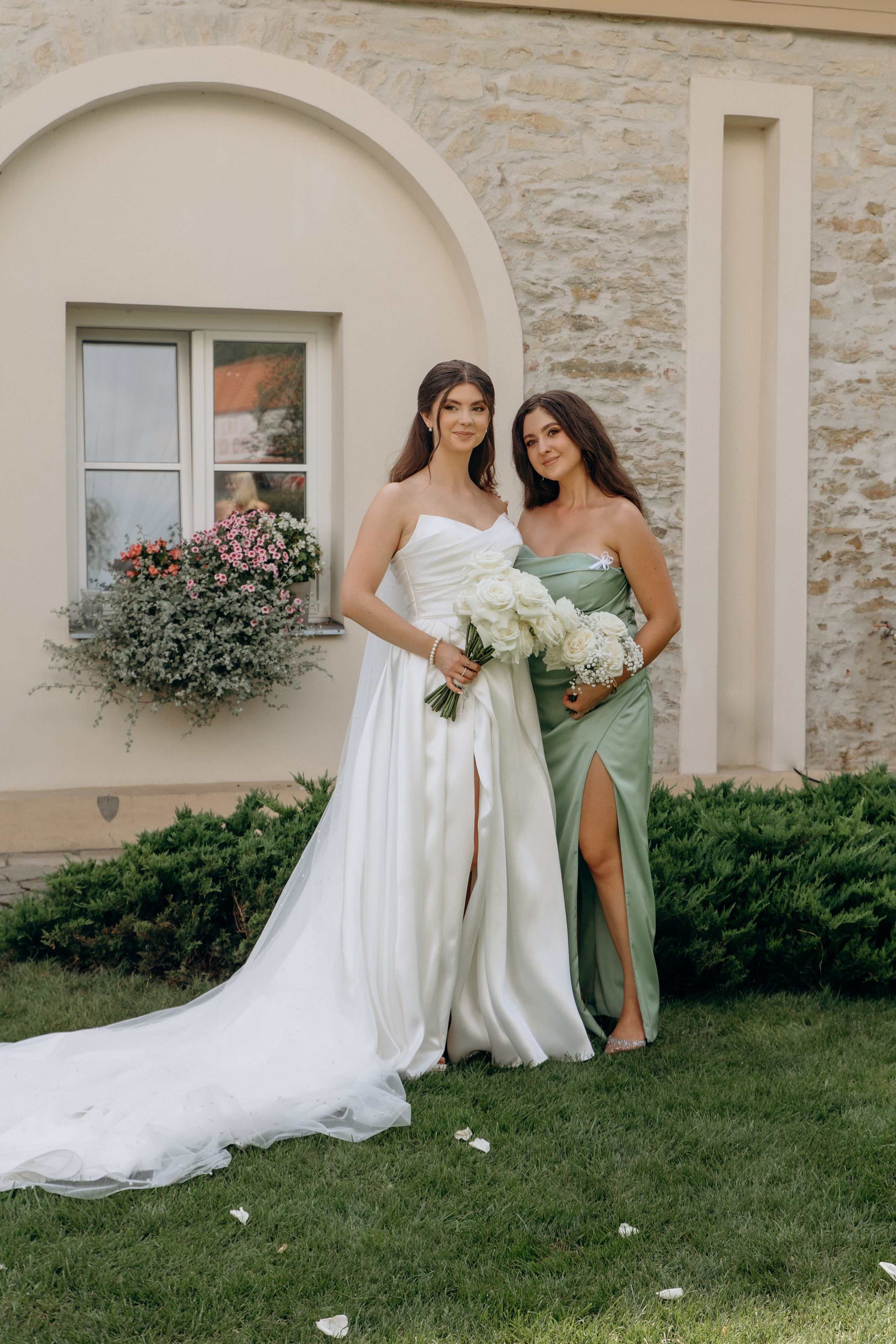 Wedding moments at Na Kmine