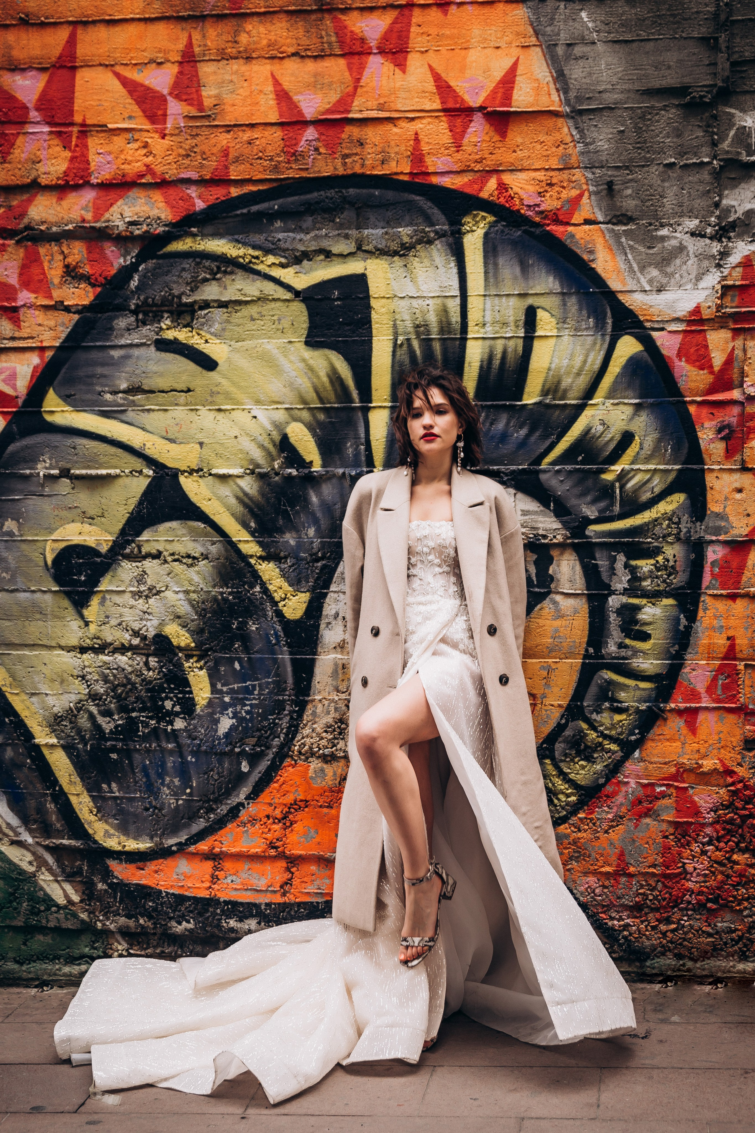 Elegant couple by the Bosphorus in Istanbul – wedding photo & video team for Italy, Spain, and French Riviera.